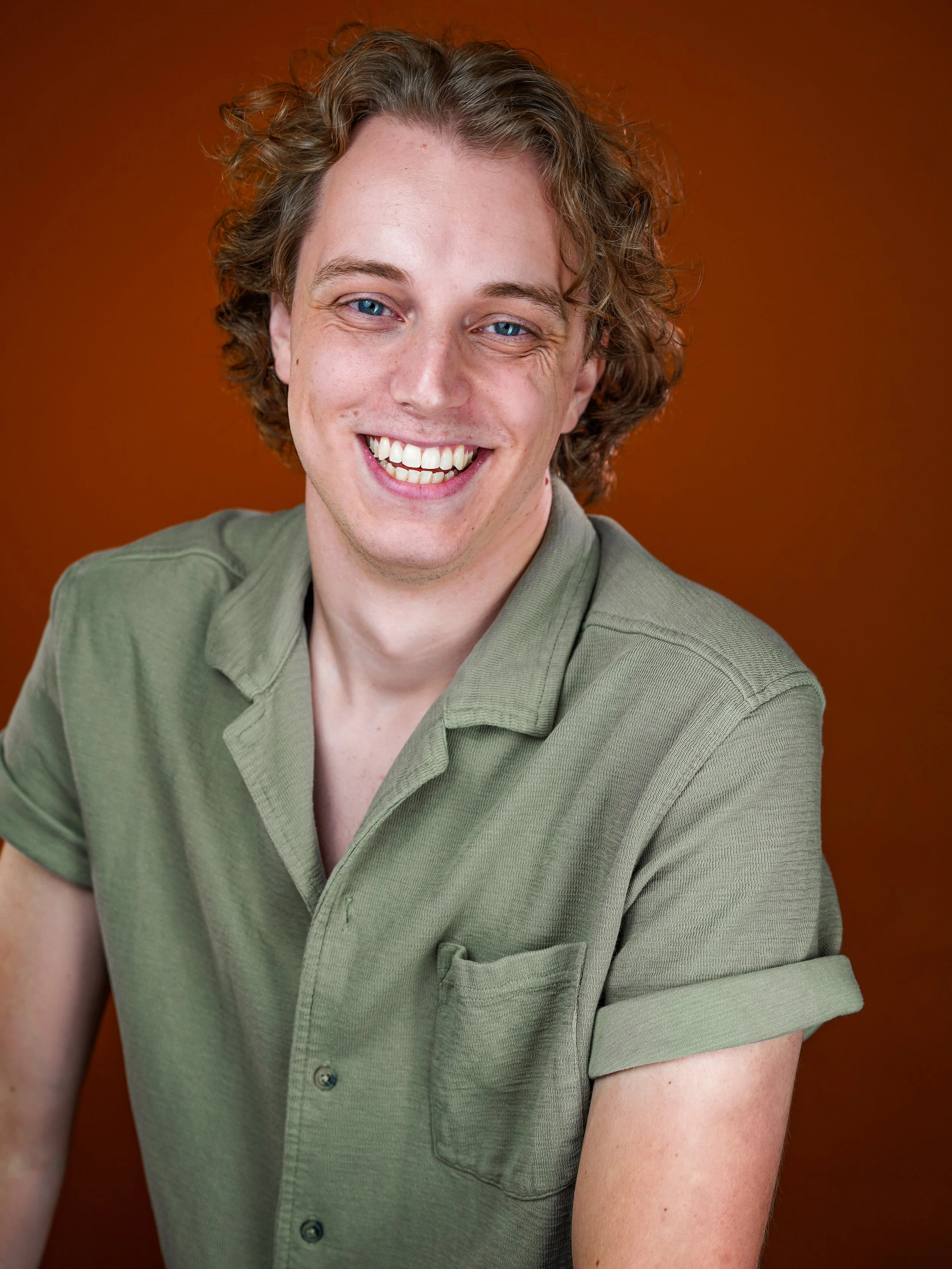 Headshot 1 - Photo by @Dainiquesphotos