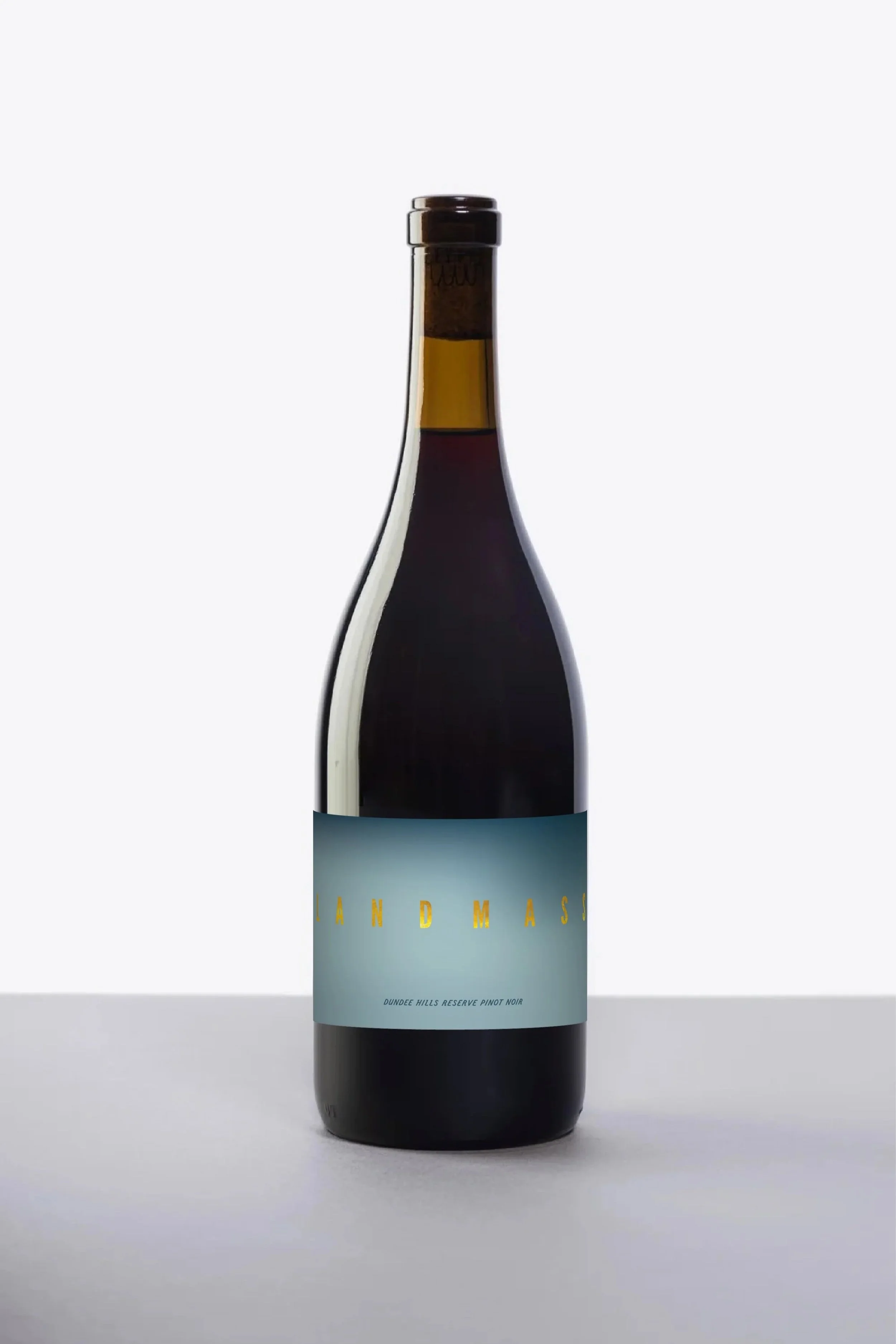 Landmass-2025Wine_BOTTLE-DundeeHillsReservePinotNoir_FRONT.jpg