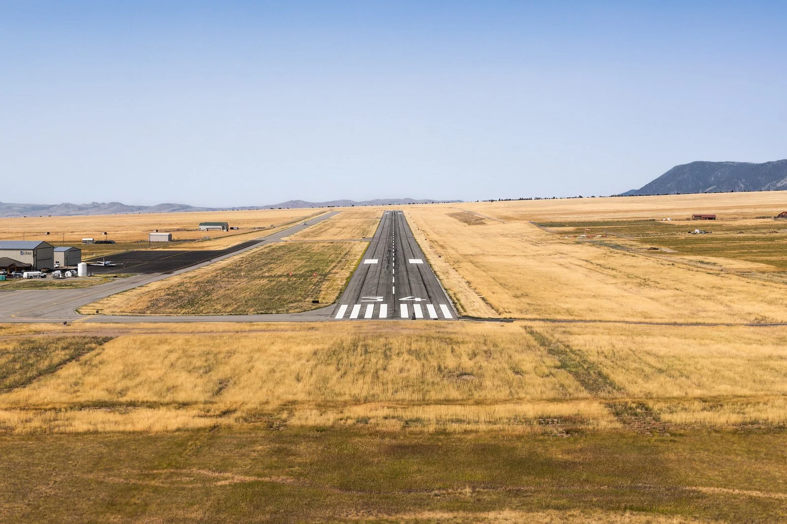 Ennis Big Sky Airport