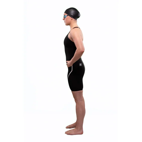 a3-performance-prana-closed-back-female-194.webp