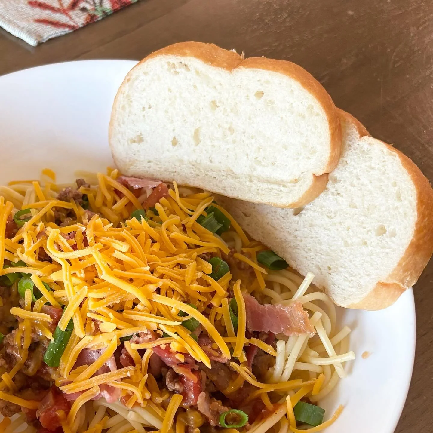 Today on the blog I shared an easy and delicious dinner recipe ➡️ Cowboy Spaghetti and it was a 10/10 for our family! 

Bonus, the leftovers were even more delicious than the day I made it which is always a huge plus! 

Want the recipe? Comment below