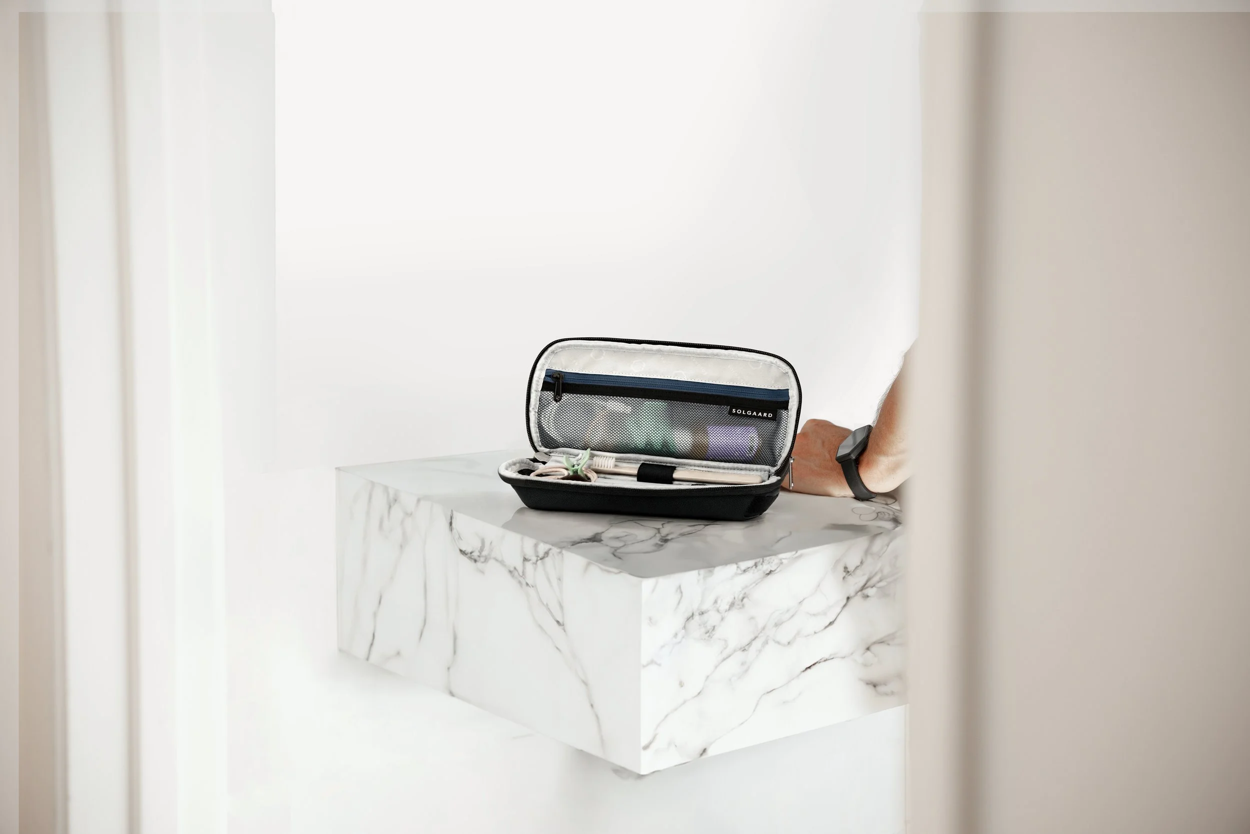 Lifekit-Lifestyle-01-Open.jpg