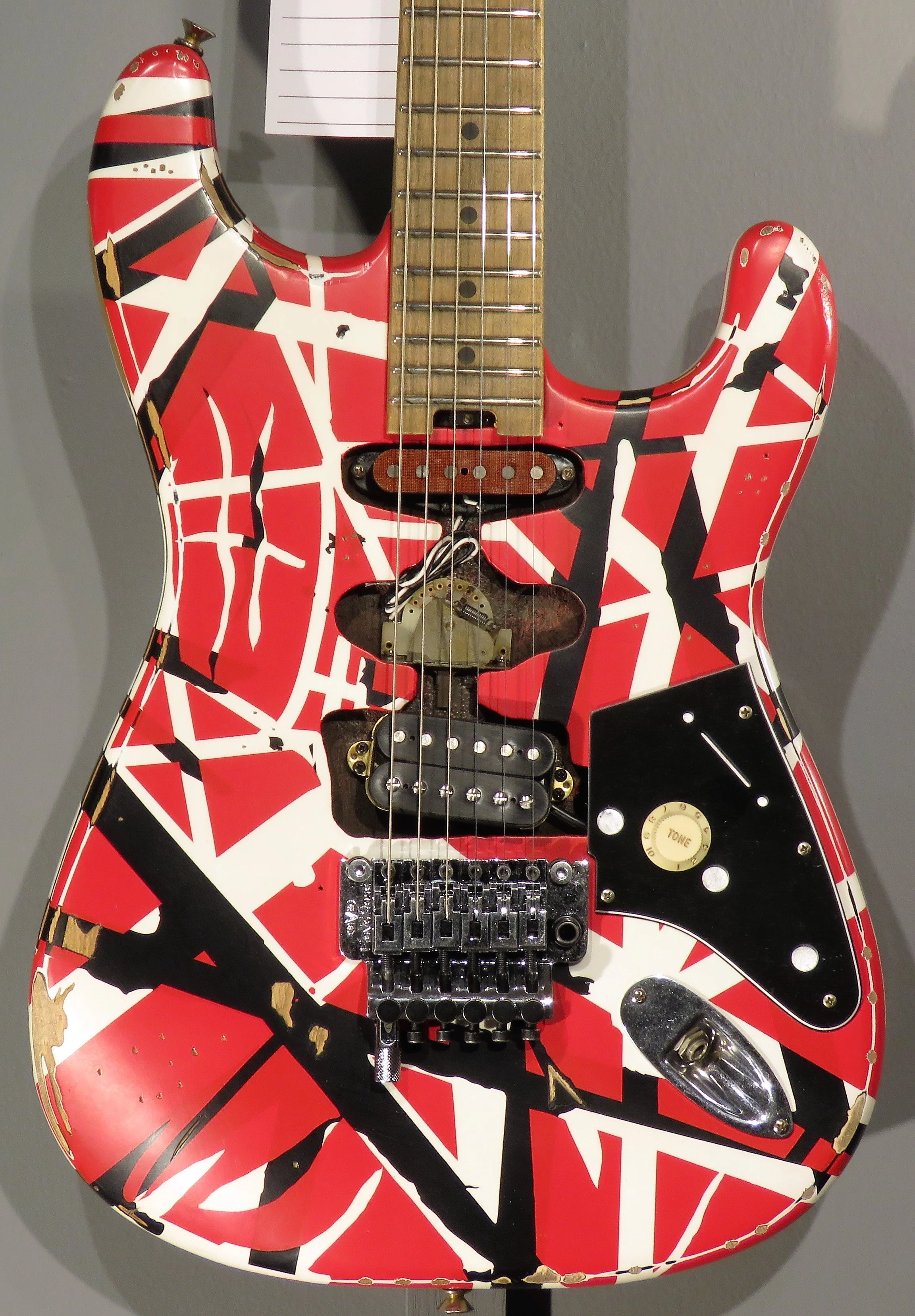 EVH Striped Series Frankenstein Frankie 2021 Red with Black