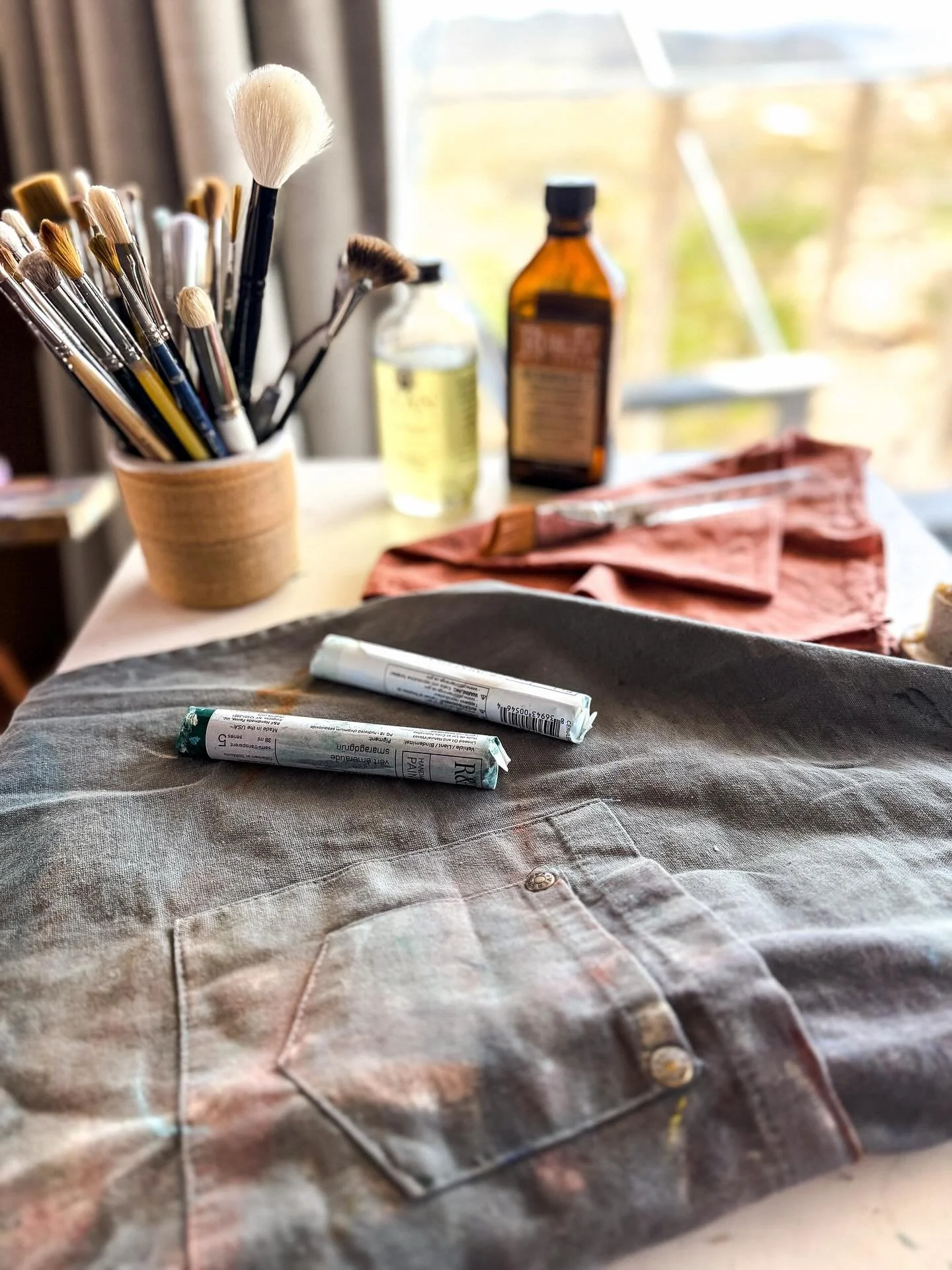 It&rsquo;s giveaway time&mdash;Pierce &amp; Paint turns five!

Five years ago, I launched my studio with just a canvas and a dream. A year later, I leapt into full-time art&mdash;and every step since has been fueled by your support. To celebrate this