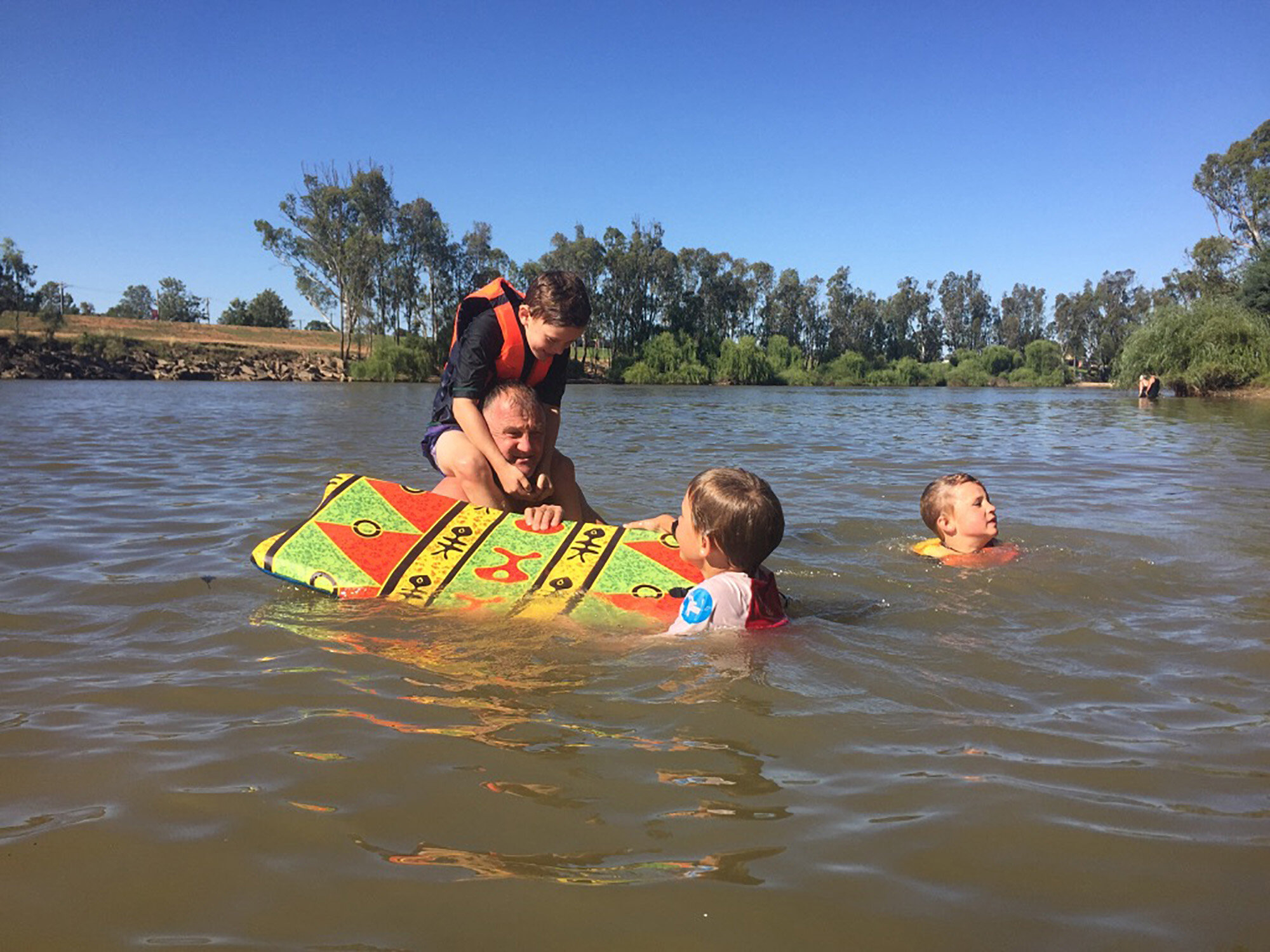 The Barwon Darling River Australia. The majority of Australian rivers flow through dry landscapes and as a result, they commonly do not confirm to text book models of river structures and functioning. We have been exploring ecosystem processes of dry