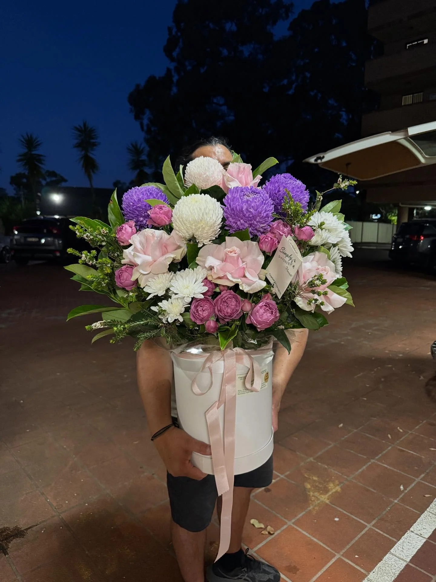 Vibrant colours for a vibrant person in your life 

Call us or pop in store to Oder 

#simplydifferentflorist #florist #bankstownflorist