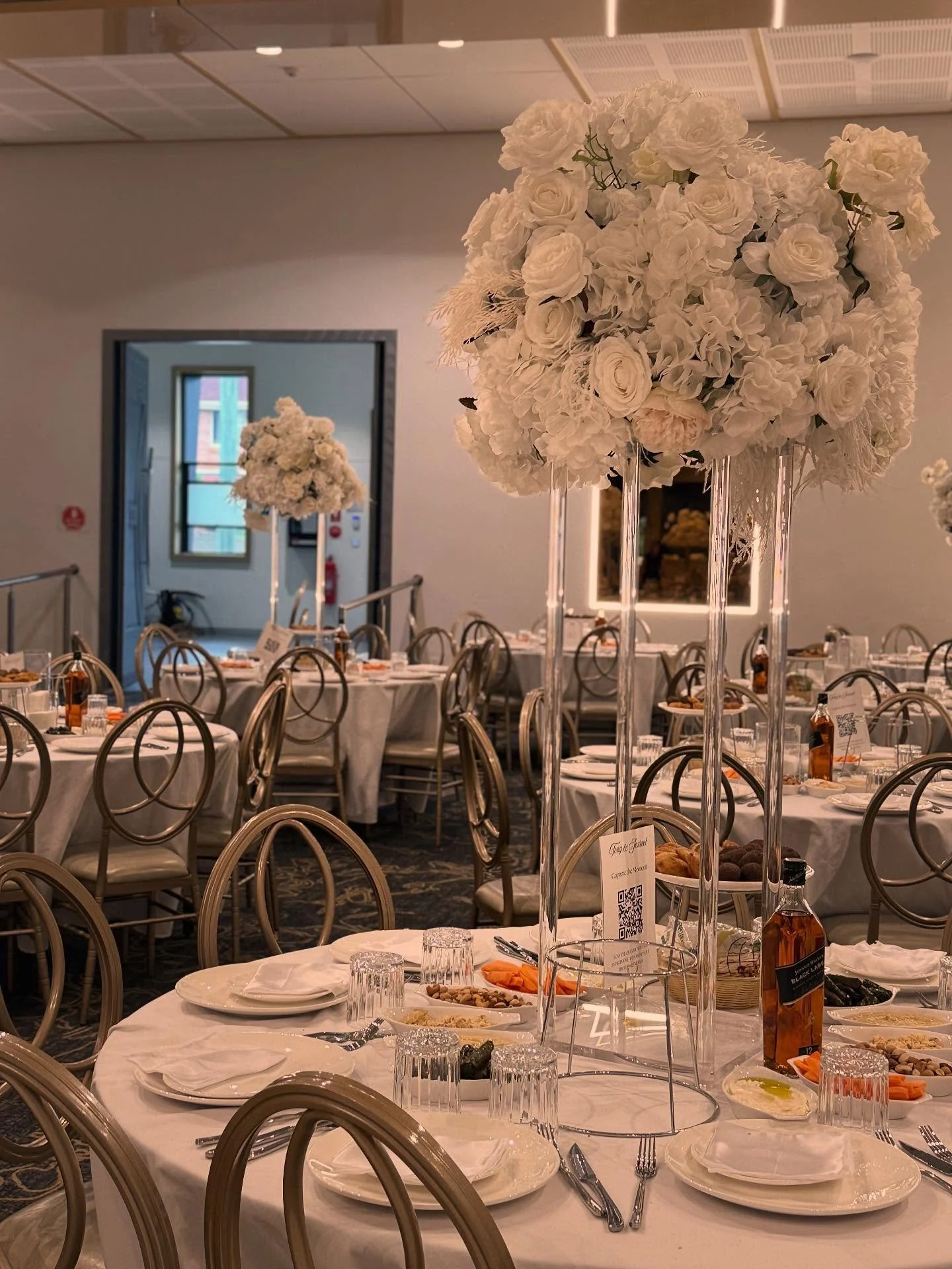 Silk florals for all your event decorations 

Call us or pop in store to enquire 

Shop 1 and shop 2
7-9 cross st Bankstown 
NSW 2200

0410410870

#simplydifferentflorist #florist #floral #weddingdecor #eventdecoration #silkflorals