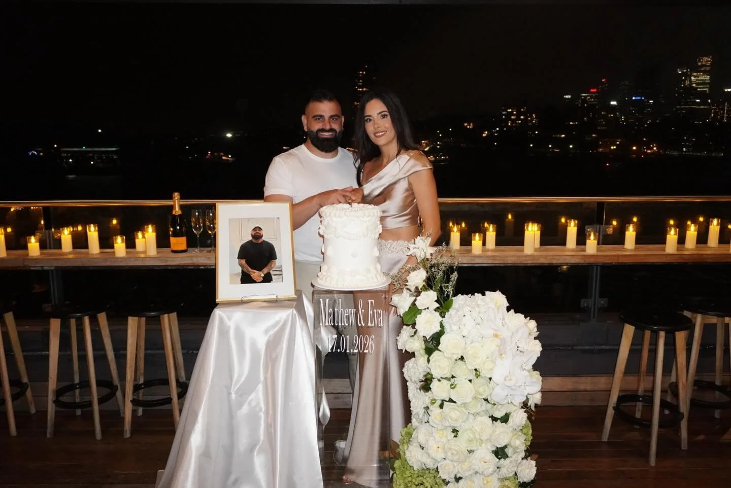 Florals to complement all your occasions 

#simplydifferentflorist #florist #eventdecor #floraldesign