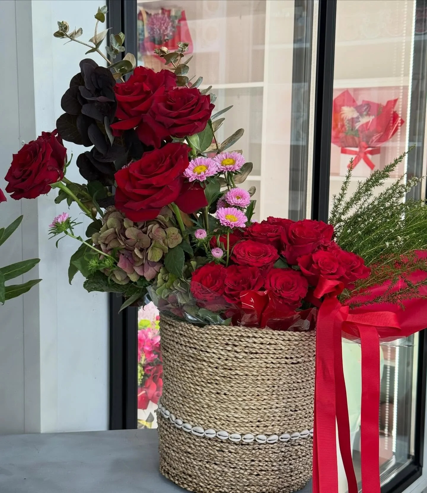 Love is in the air 

#simplydifferentflorist #florist #bankstownflorist