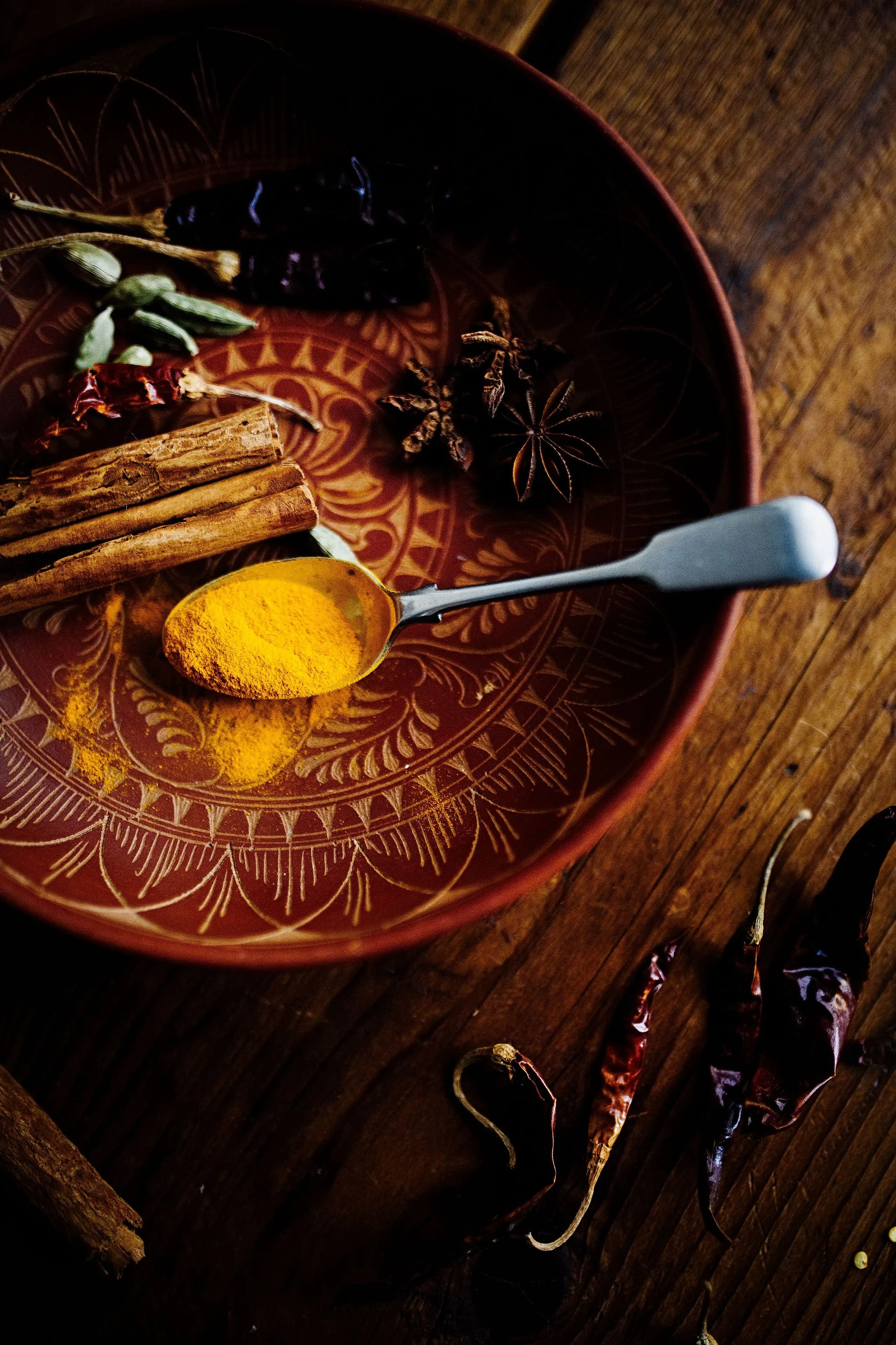 5 BENEFITS TO COOKING WITH PLANTS &amp; SPICES