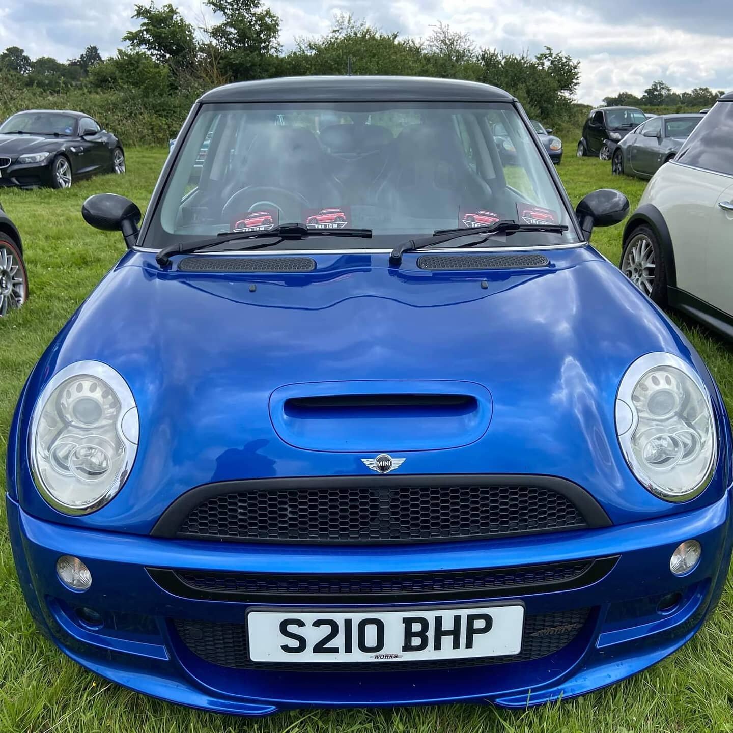 Thankyou to @matt.b23 and his gorgeous JCW 210, repping the new flyers for The JCW Register at a meet in the UK today! 
Make sure to keep an eye out at your local mini meet for the flyers, and as always make sure to submit your JCW to the register! 
