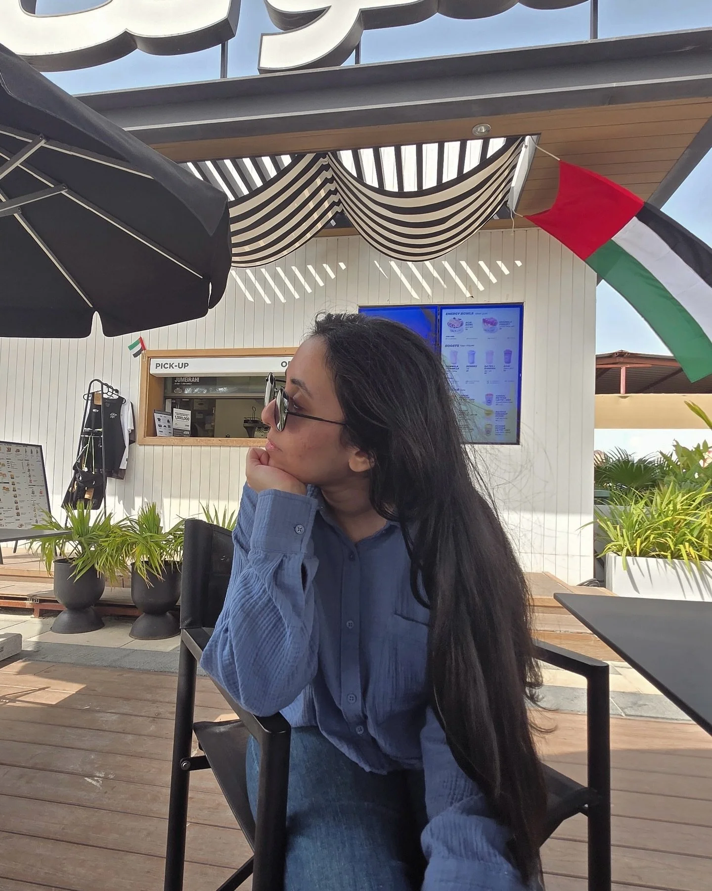 A day well-spent eating @findsalt by the beach 💕 making the most of what&rsquo;s left of the cooler weather 🤍 a happy day filled with gratitude. #slowliving #beachday #lifestyleblog #slowlifestyle #aestheticblog