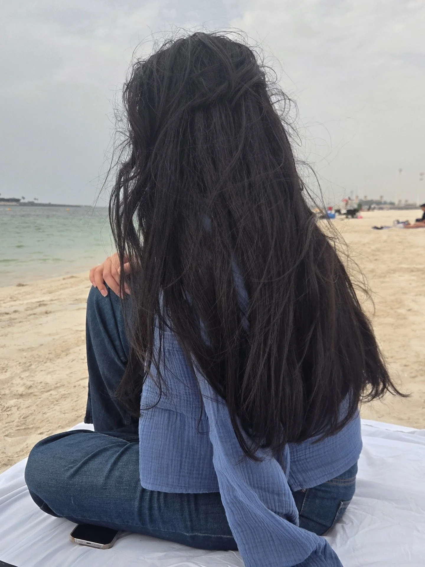 A peaceful beach day 🩵🤍🤎 much needed tranquility. #slowliving #beachread #bookoftheweek #april #healingfromwithin