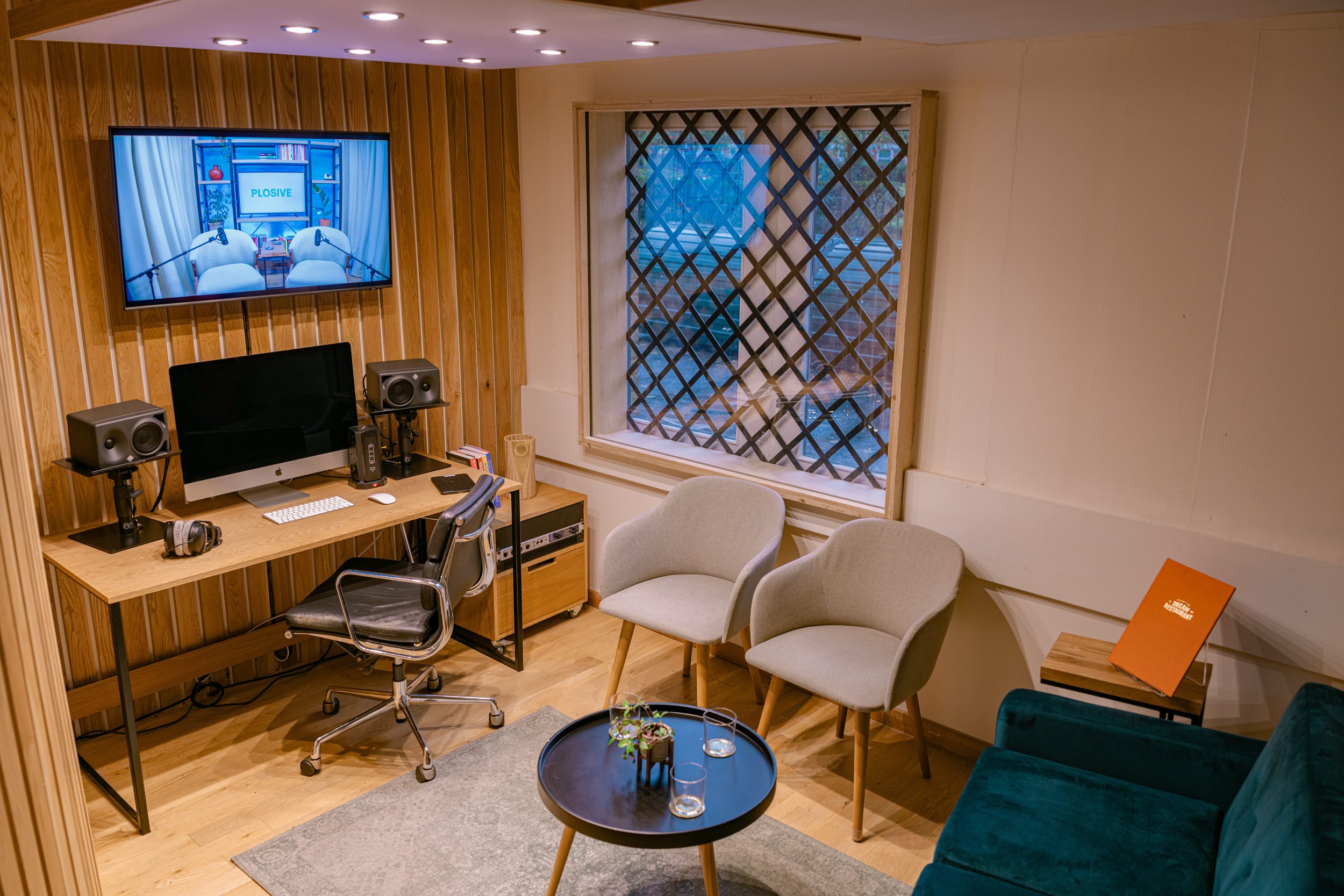PLOSIVE_OFFICE-04309.jpeg
