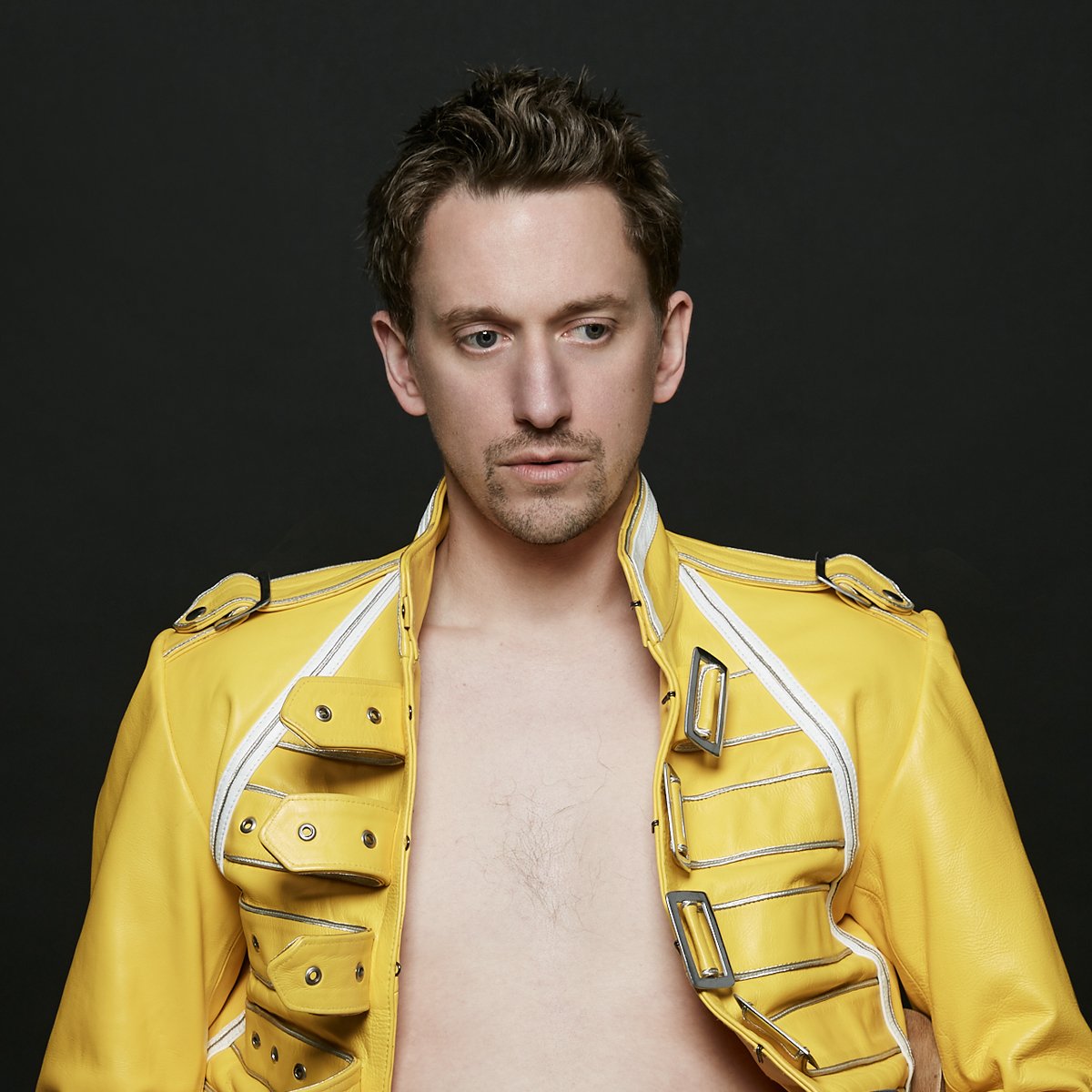 John Robins The Darkness of Robins_Phil McIntyre Entertainments_pressimage 9 INSTAGRAM.jpg