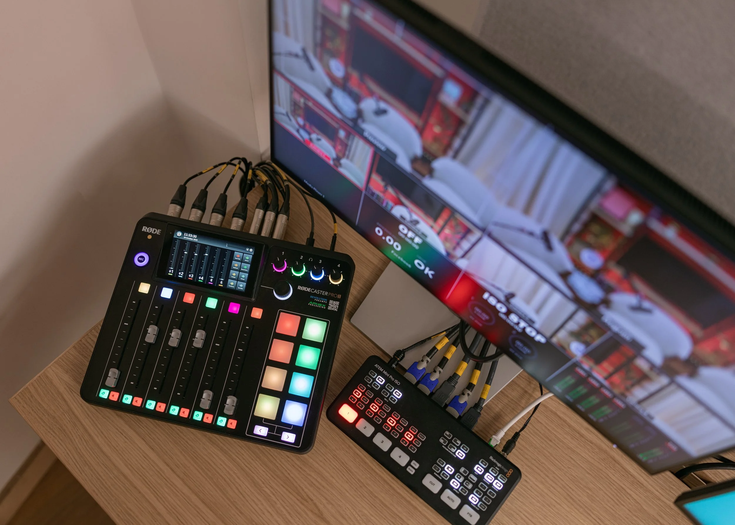 PLOSIVE_OFFICE-03892 V2.jpg