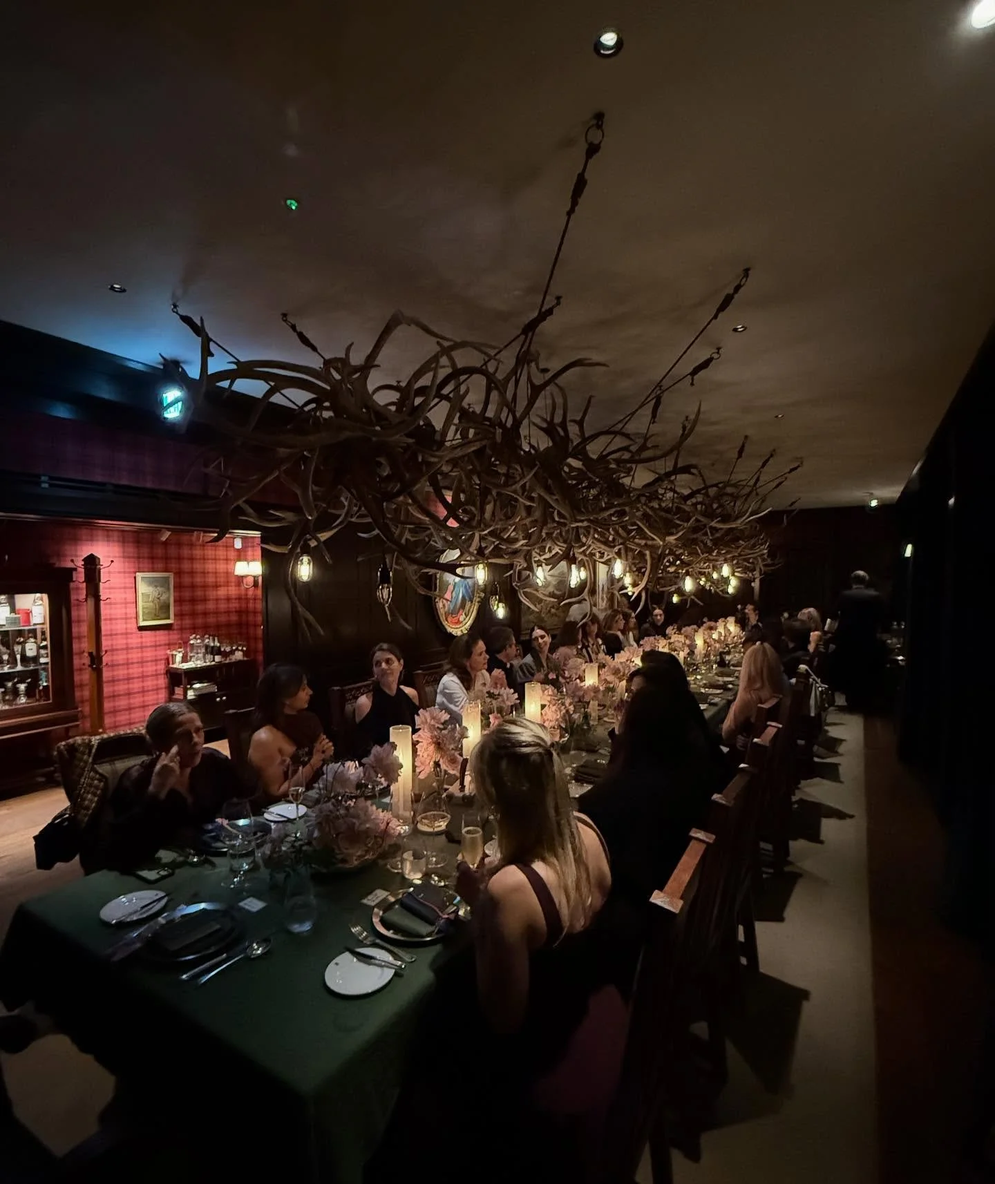 Dinner tonight for @globe_trotter1897 and an amazing group of friends, to celebrate their first Handbag collections