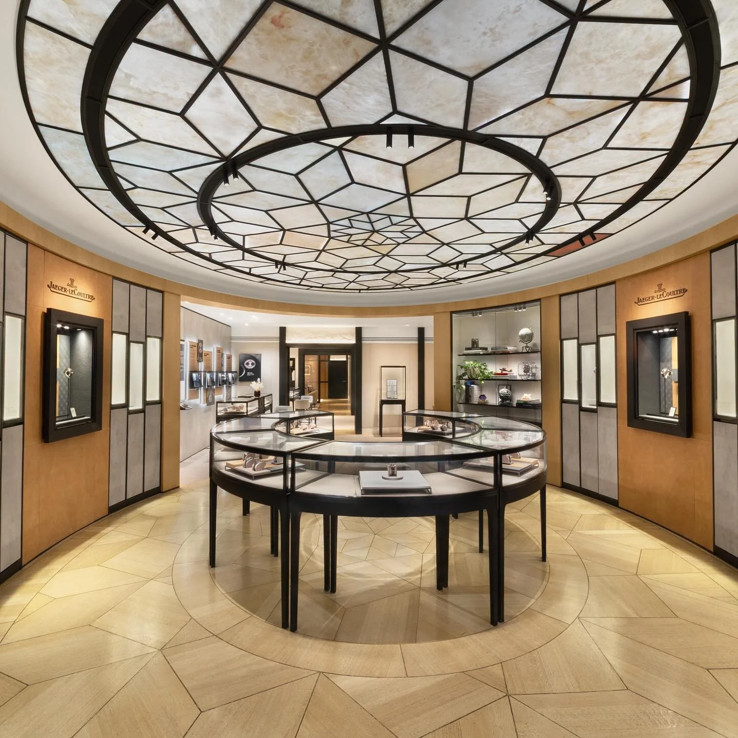 A moment to preview the Adventure Spirit Exhibition of influential sporting pieces from the @jaegerlecoultre archive, followed by a special lunch @gattopardorestaurant for friends of the maison