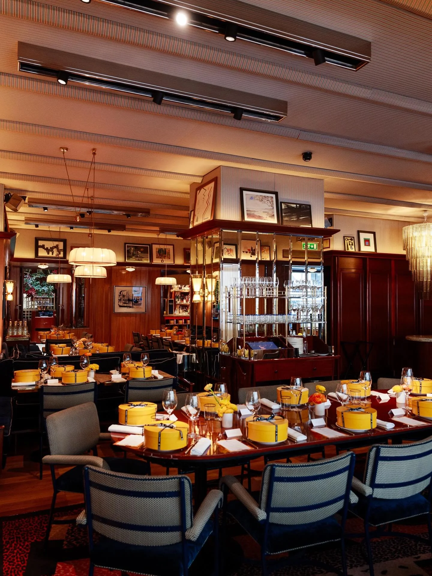 @pgoryansky and @alexis.dadier.perfumer hosted a very special lunch @gattopardorestaurant to celebrate 110 years of @acquadiparma for friends and family of the iconic Italian maison 📸 @jamesdkelly