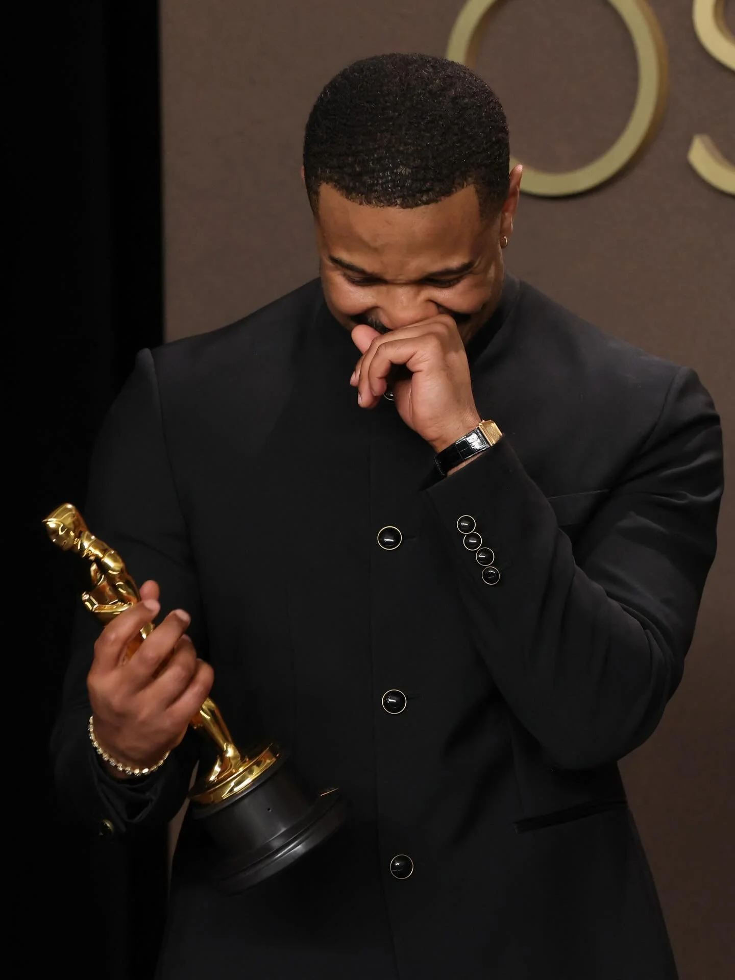 Best Actor, Best Man, Best Dressed, quite frankly the BEST OF ALL.&hellip; and given we are here, best personal collection of vintage @piaget to grace the red carpet since Warhol &hellip; #oscarwinner #MBJ #sinners #piaget #notpaid 📸 @gettyimages