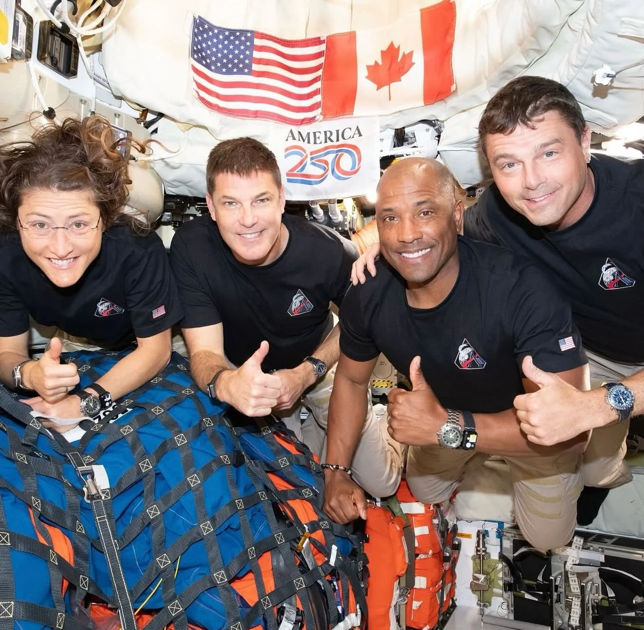 @breitling was the first Swiss watch in space in 1962 &hellip; and they just sent 4 up again on the @nasaartemis &hellip;. The Cosmonaute Artemis II is launching today as a 450 piece Ltd Edition.  @niccoloy you are truly the David Bowie #rocketman of