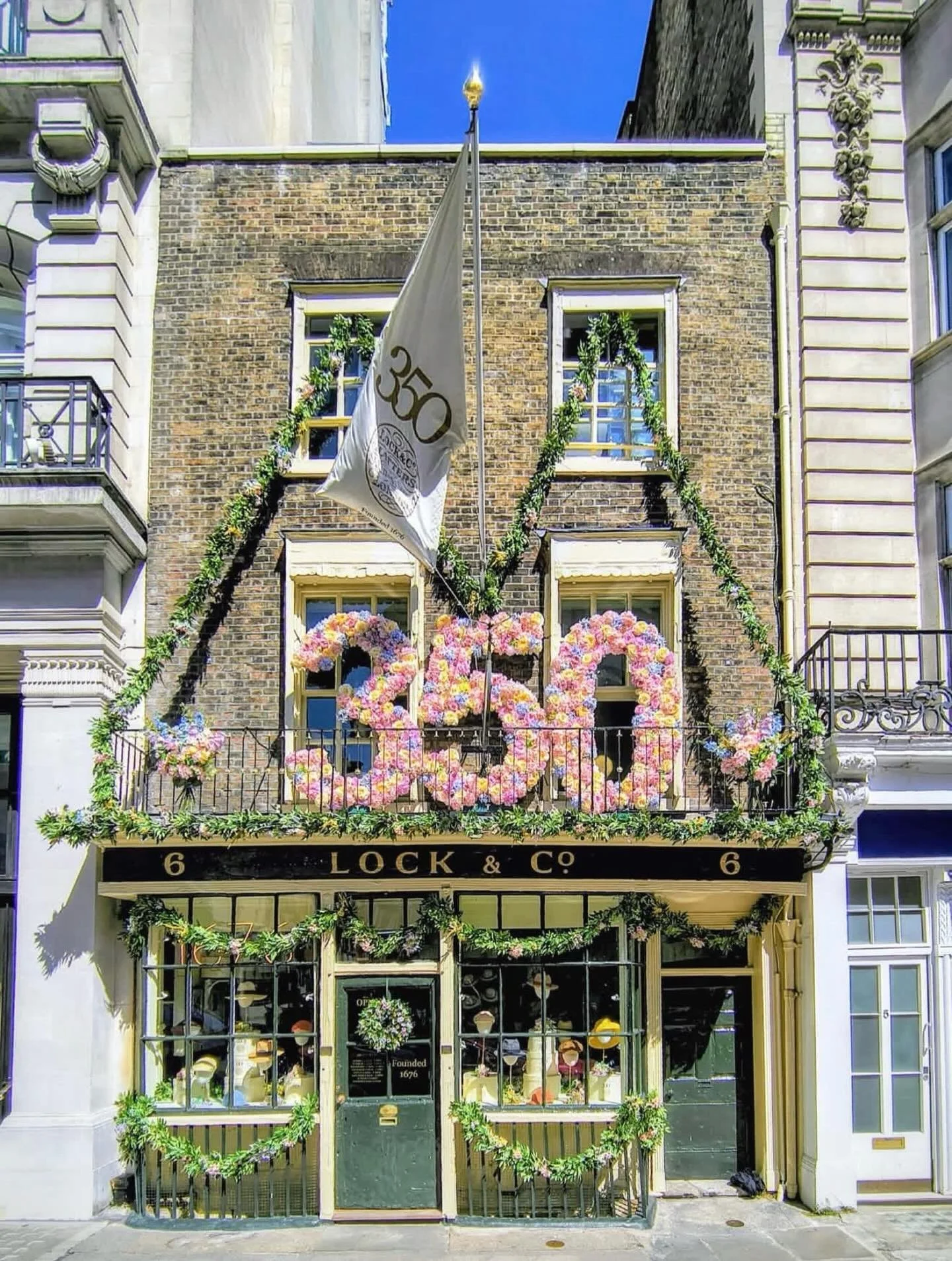 @lockhatters 350 years young, in the London sunshine today