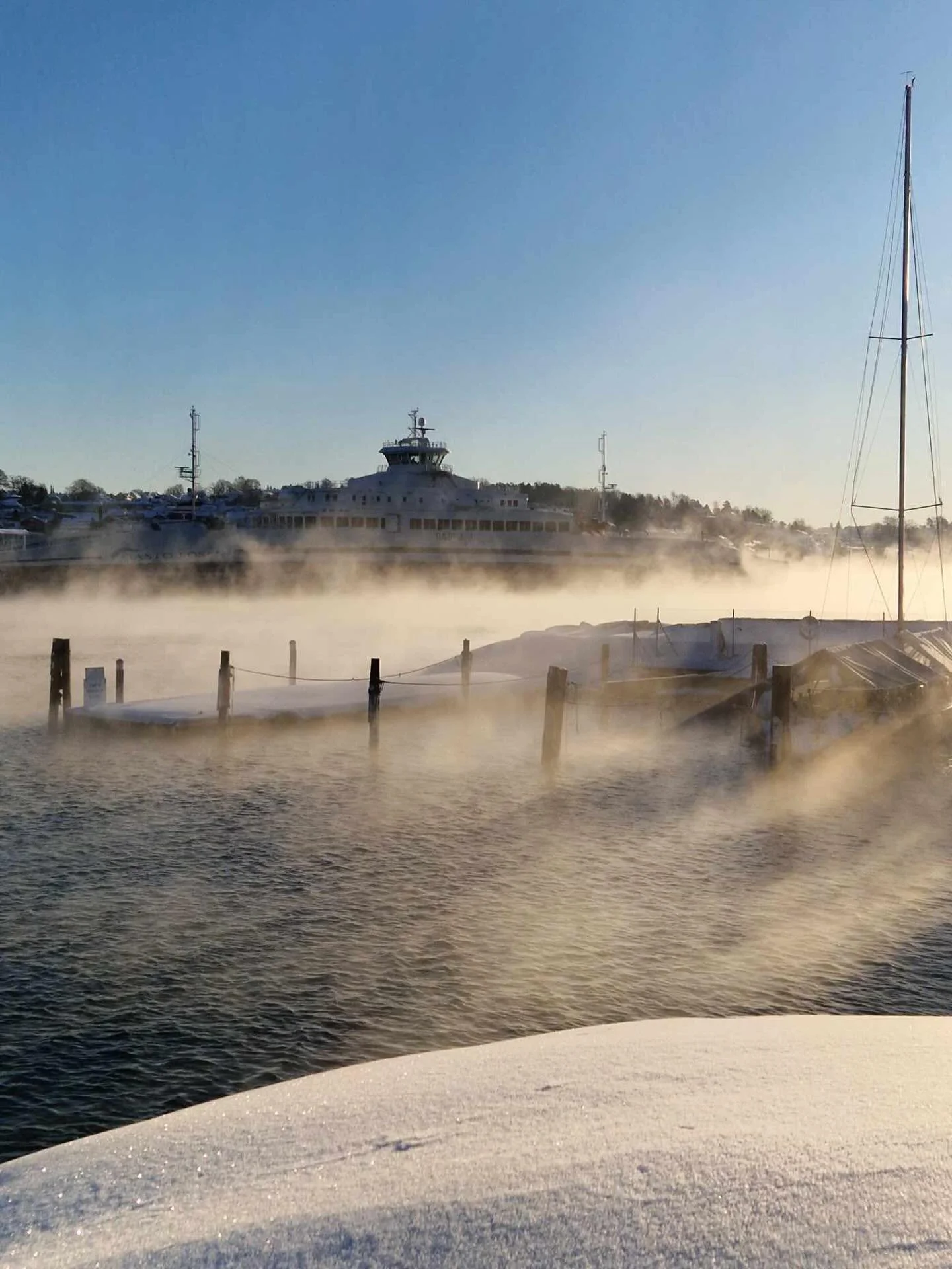 S&oslash;ndag er for mange turdag! 

Hvor g&aring;r du helst p&aring; tur n&aring; p&aring; vinteren? 💛

#mossavis #mossisenteum #byliv