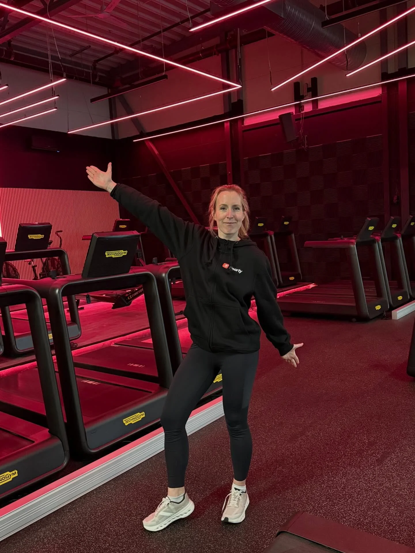 Velkommen til Sandra &ndash; ny senterleder hos Sporty Toppform Moss, en av v&aring;re mange samarbeidspartnere⭐️

Sandra har i hele sitt liv drevet med  trening, med en bakgrunn som fotballspiller fra tidlig alder i L&oslash;renskog, og bred erfarin