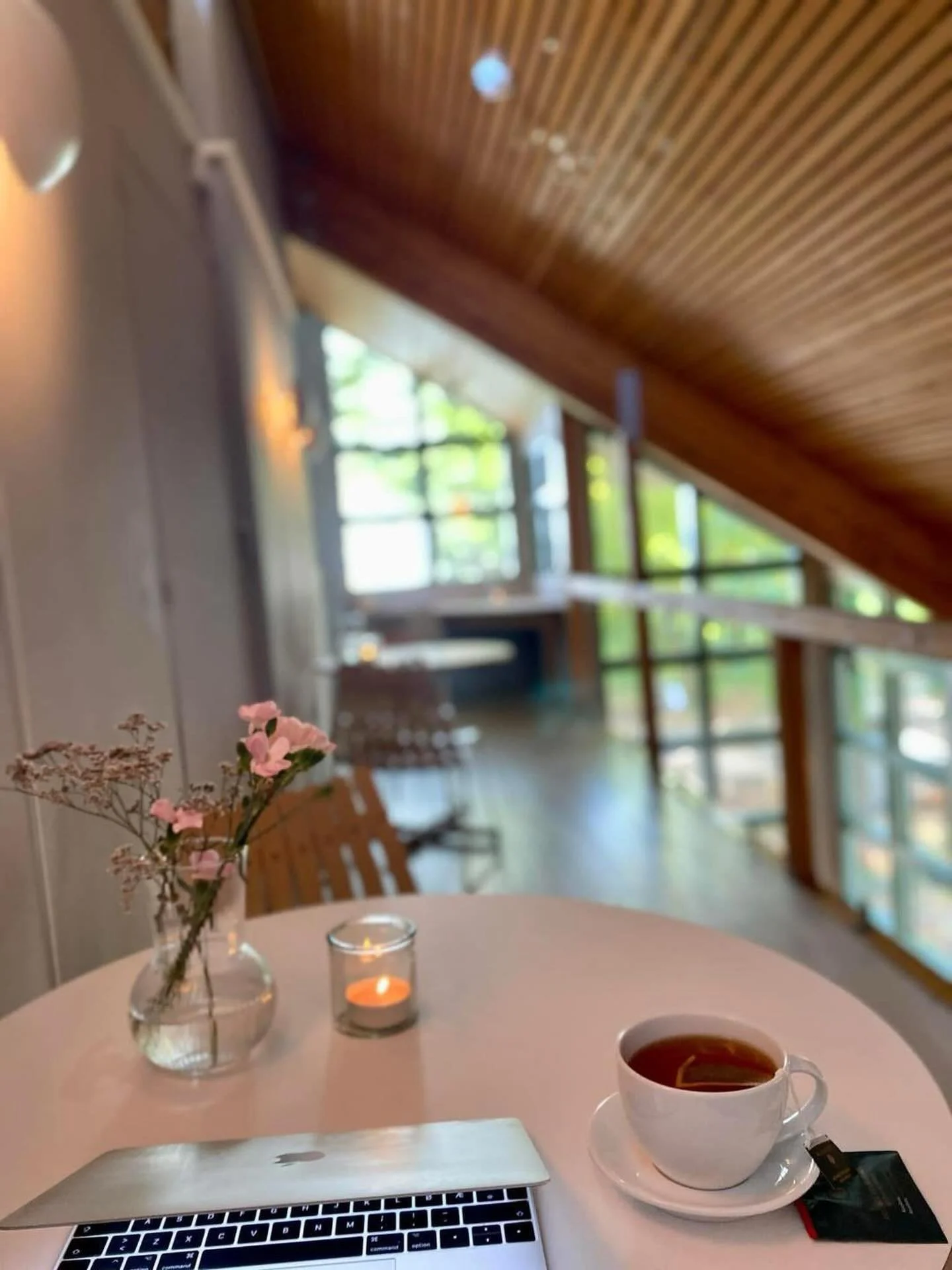 Alltid godt og varmt inne p&aring; byens spisesteder☕️
Nyt en lunsj, middag eller et jobbm&oslash;te ute s&aring; blir ogs&aring; denne uken en god uke💕

#mossavis #byliv #mossisenteum