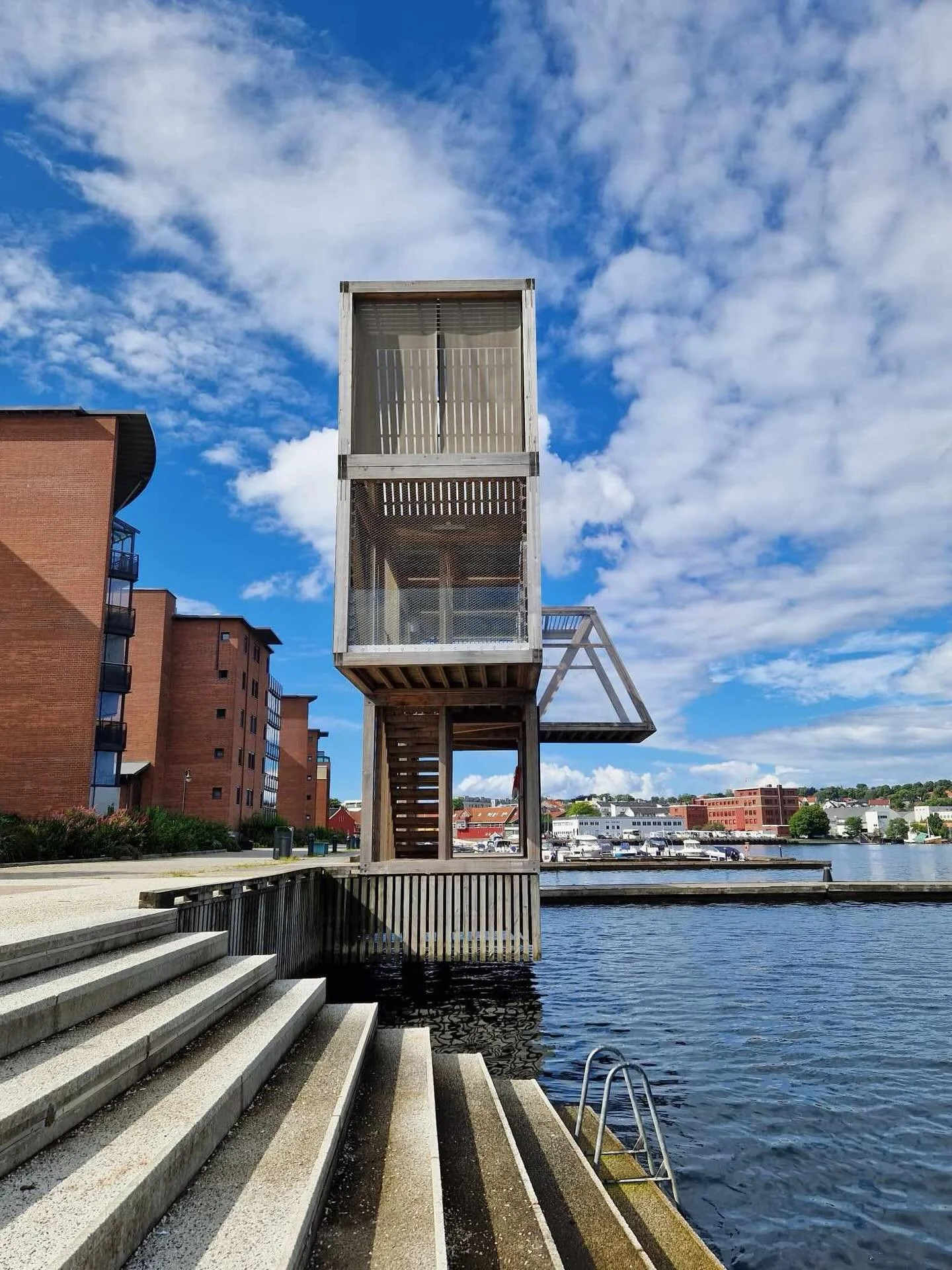 Har du ingen planer for helgen enda? 
Her f&aring;r du noen tips fra oss! 

 Torsdag kan du oppleve 
✔️&raquo;What the World Needs Now med Heidi, Heine og Marinemusikken&raquo; p&aring; Parkteatret
✔️ Safari - en forestilling av danselinja p&aring; K