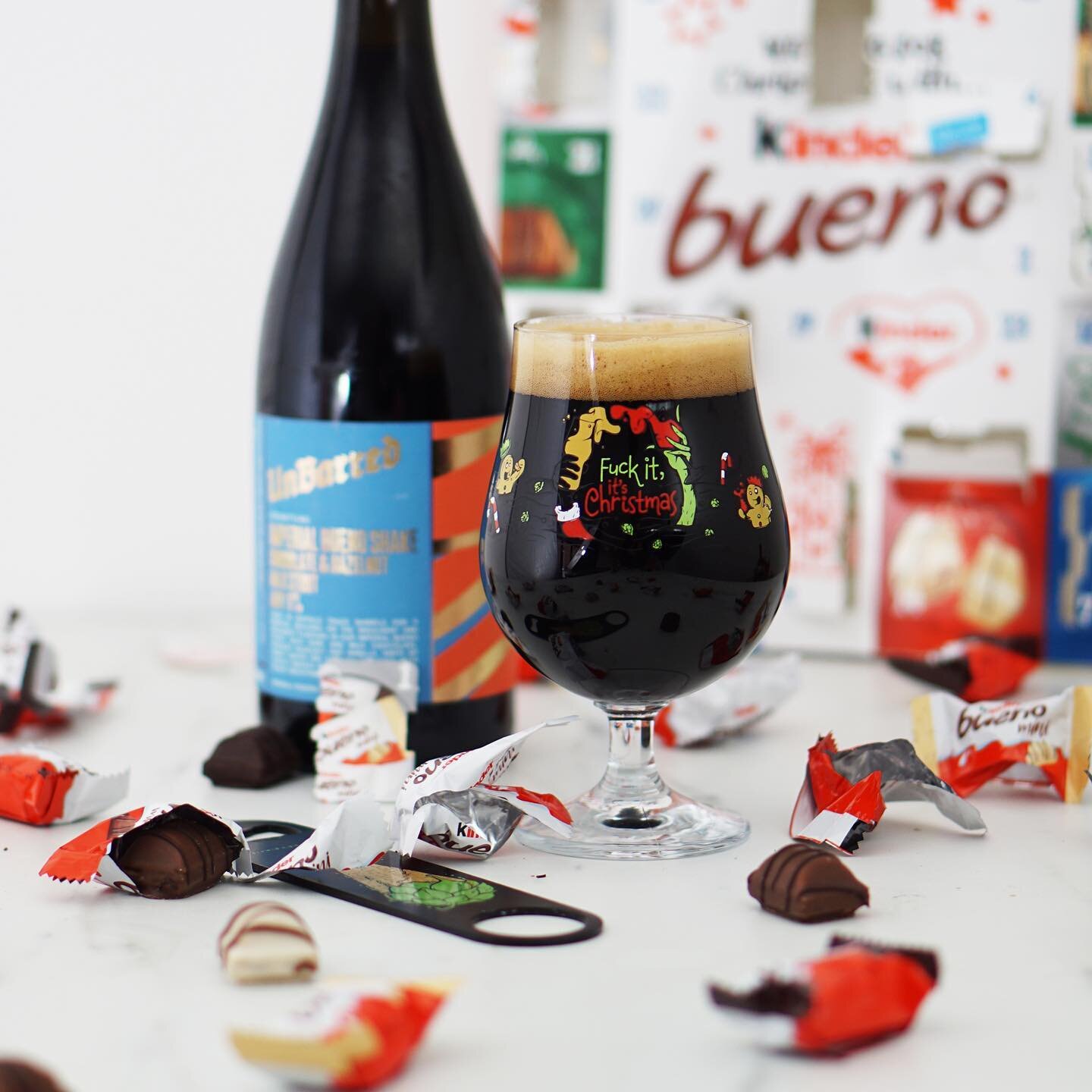 -
🎄🍻 DECEMBER 1st🍻🎄
Stouts for Breakfast for everyone with a beer advent this year?  Why not... Fuck it, It&rsquo;s Christmas!
 
Sadly, there wasn&rsquo;t a bottle of @unbarredbrewery Bueno Impy Stout behind door number 1 for me today, despite wh