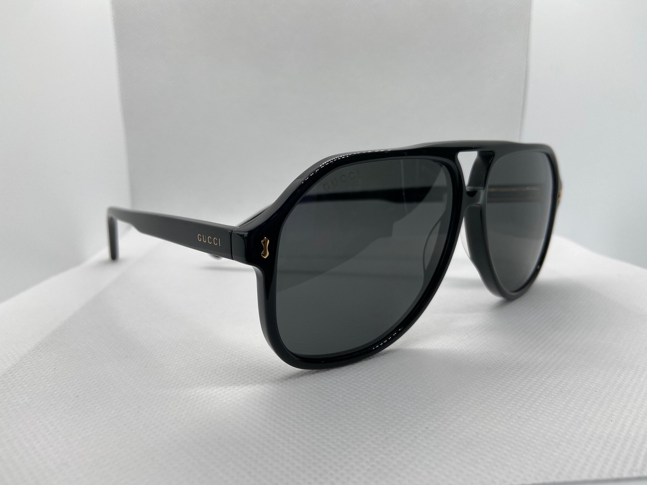 6DE30A52-A4AB-4F92-ACBC-2F81069EDD1D