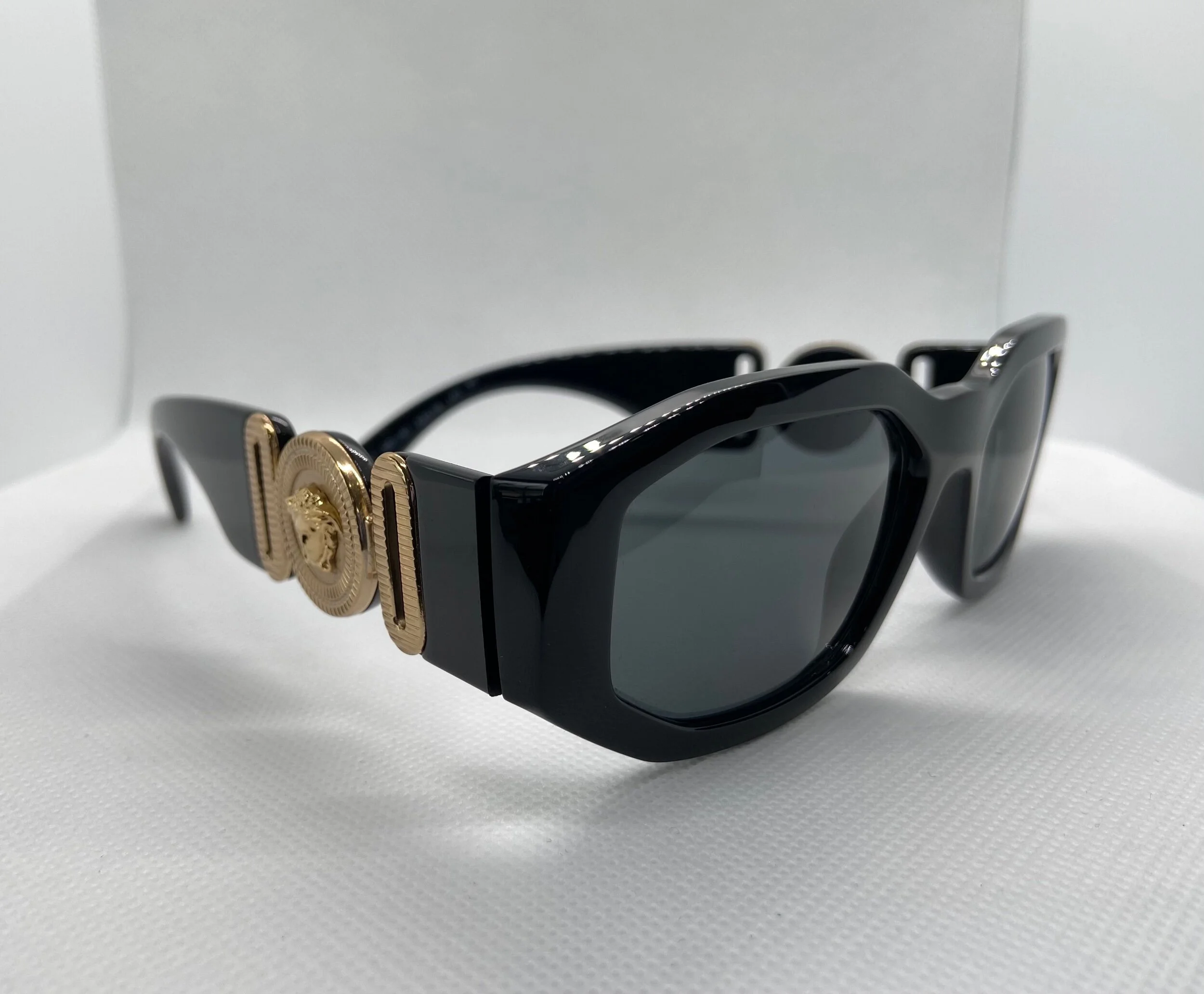 3F26657A-F54A-4FDC-9A6B-80323FE66116