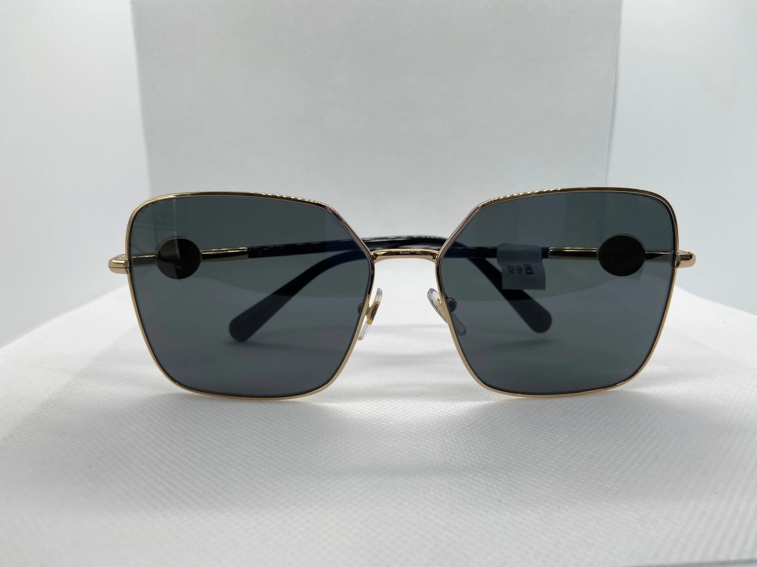 9DB7039D-E741-440D-854D-0C60E4D9F88A