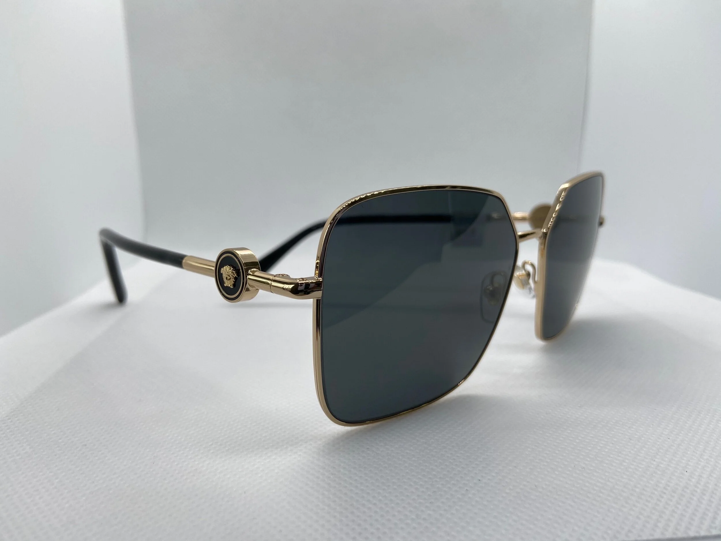 DBFC7141-5DBB-4229-9423-4C5FD208C809