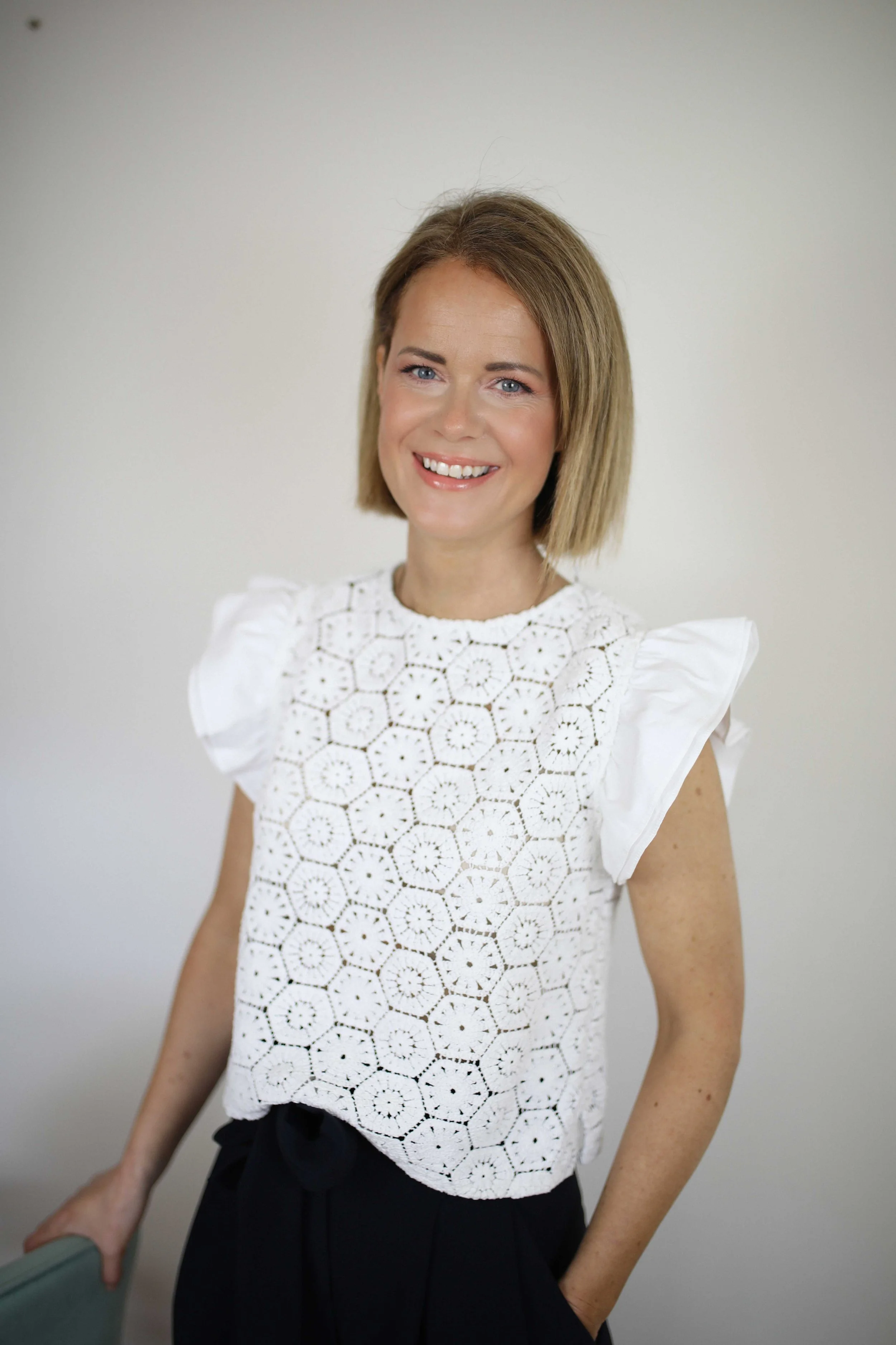 OLIVIA MCMASTER | Digital Consultant & Coach for Women
