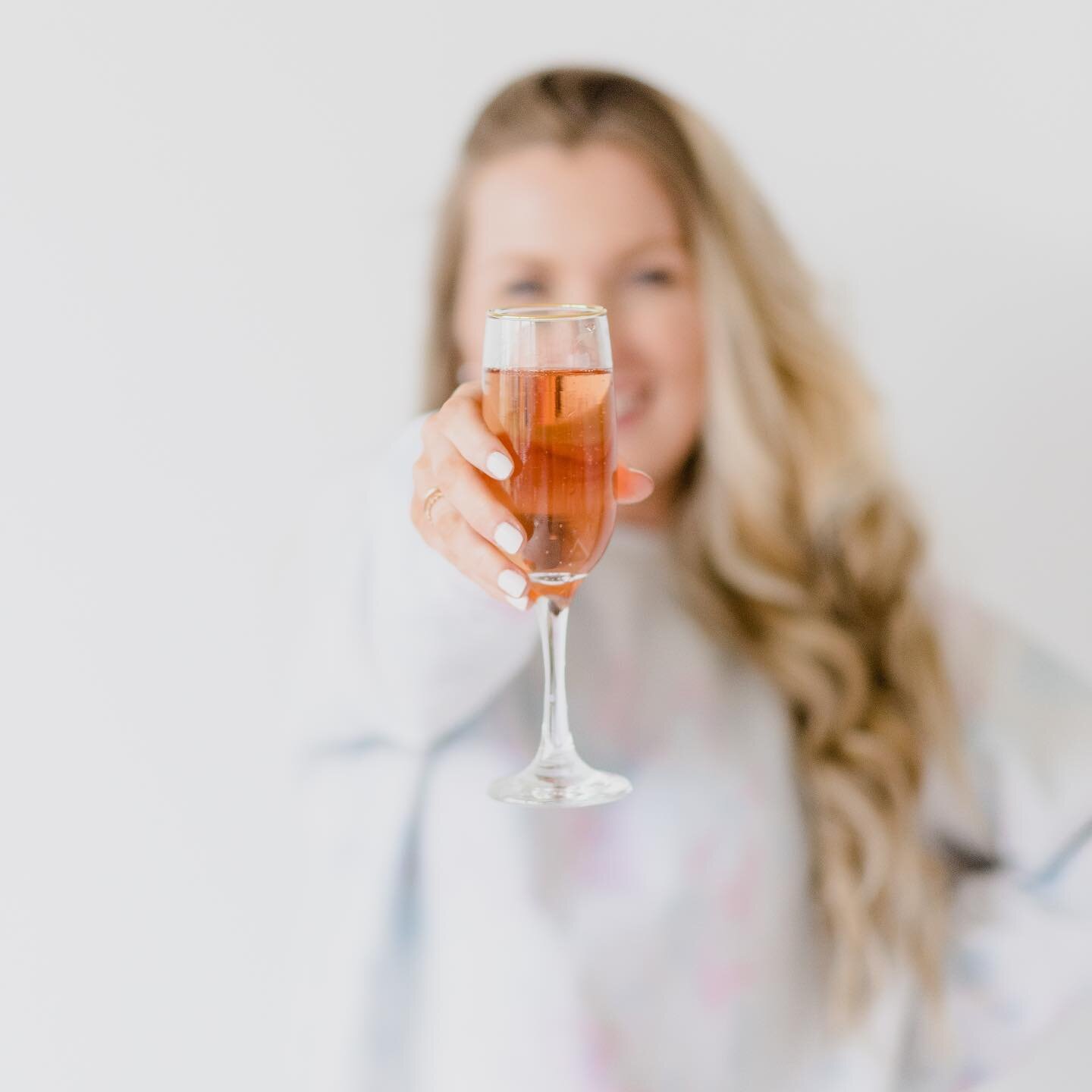 𝗜 𝗺𝗮𝗱𝗲 𝗮 𝘄𝗲𝗯𝘀𝗶𝘁𝗲!! 🥂🍾⁣
⁣
Just kidding - @emily.lavinskas made me a website and it is absolutely perfect. I&rsquo;d love for you guys to check it out and let us know what you think!!! Maybe while you&rsquo;re there, you can place an ord