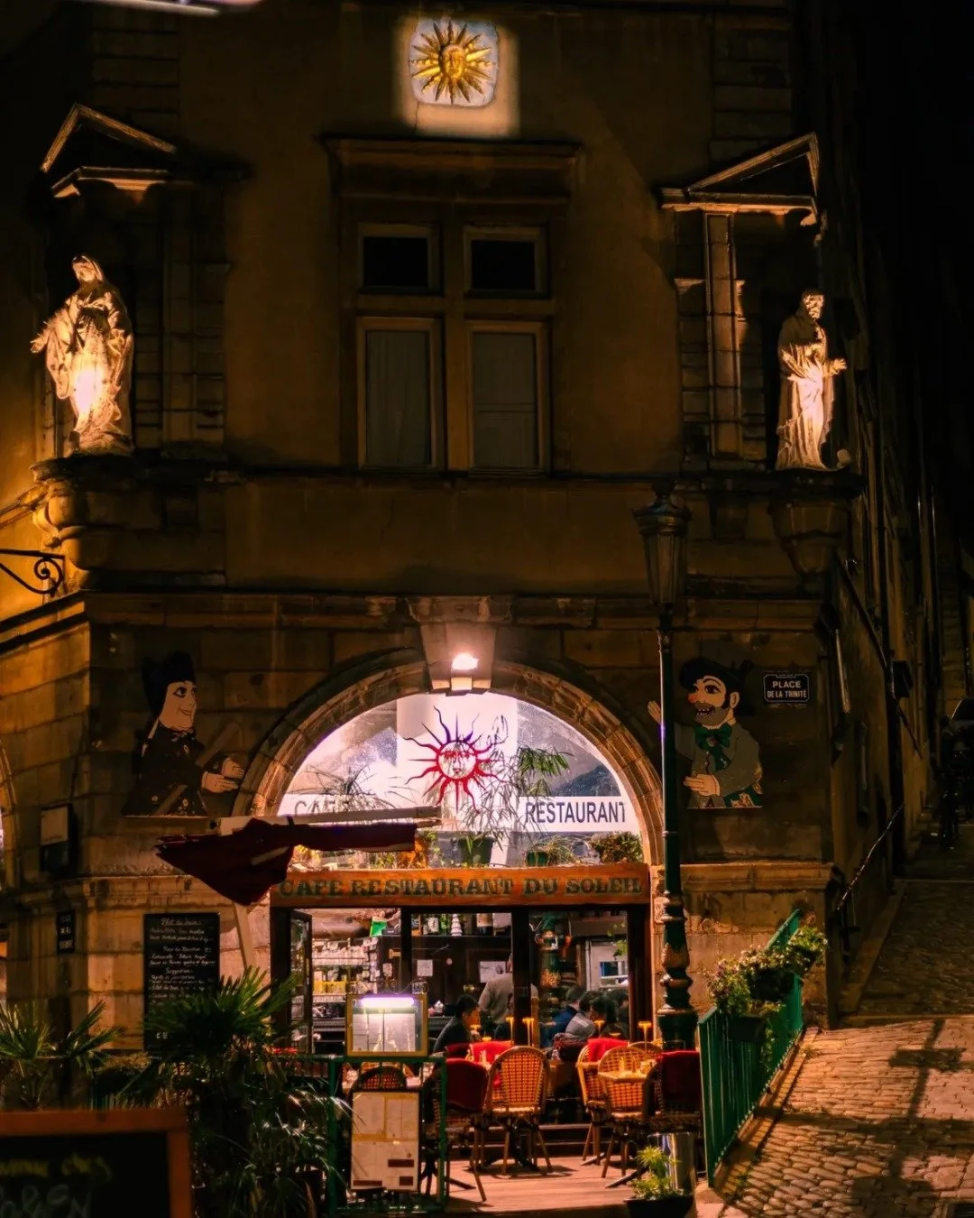 LYON

Vieux Lyon is all about cobbled streets, colorful fa&ccedil;ades, and charming little squares perfect for a pause.

It&rsquo;s a delightful neighborhood to wander through at your own pace, simply.
Extend the experience just steps away from Vieu