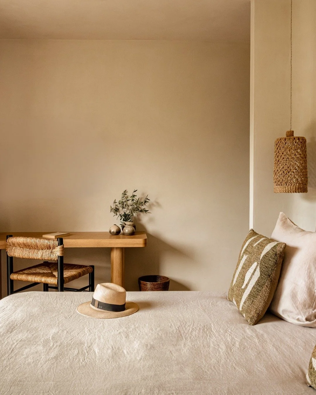 A HOUSE ON THE FRENCH RIVIERA 

10 en-suite bedrooms, spread between the main house and the guest house, accommodating up to 15 guests, including children.

Villa Pinet also includes a children&rsquo;s dormitory with a dedicated playroom, offering a 