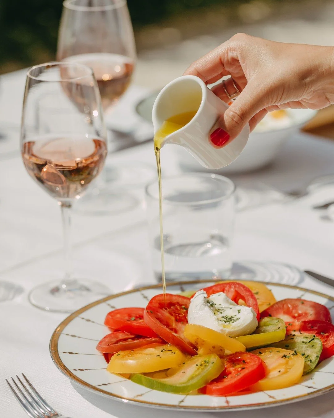 Lunch at @villa_maia_lyon 🌿

A peaceful terrace in the heart of the garden - the perfect setting for a break with fresh and seasonal delights.

#SurMesureHotels #VillaMaia #LyonHotel #Lyon #LunchInTheCity #SpringInLyon #LunchTime #SlowLuxury #Luxury
