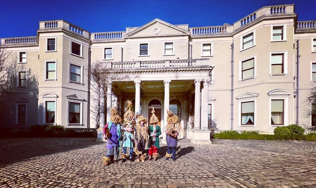 I wonder did the mummers ever knock on the door of this house in its day?! A wonderful morning at Farmleigh House celebrating creative communities with @creativeireland &amp; @catherinemartintd.

The new strategies reflect the creative ambitions of c