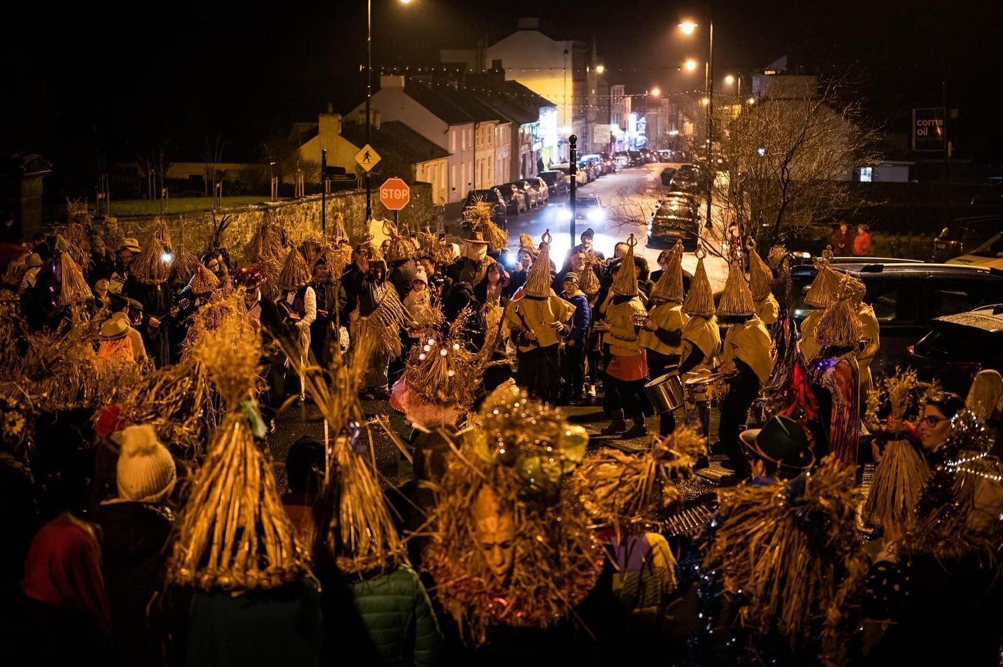 Sowing the Seed Project &amp; &Aacute;irc Damhsa Culture Club join forces tomorrow for 3 St. Patrick&rsquo;s Day parades. All welcome to dress in disguise and march with the mummers. 

Meeting at:
12.15pm CARRICK ON SHANNON Shannon Lodge

3.15pm MOHI