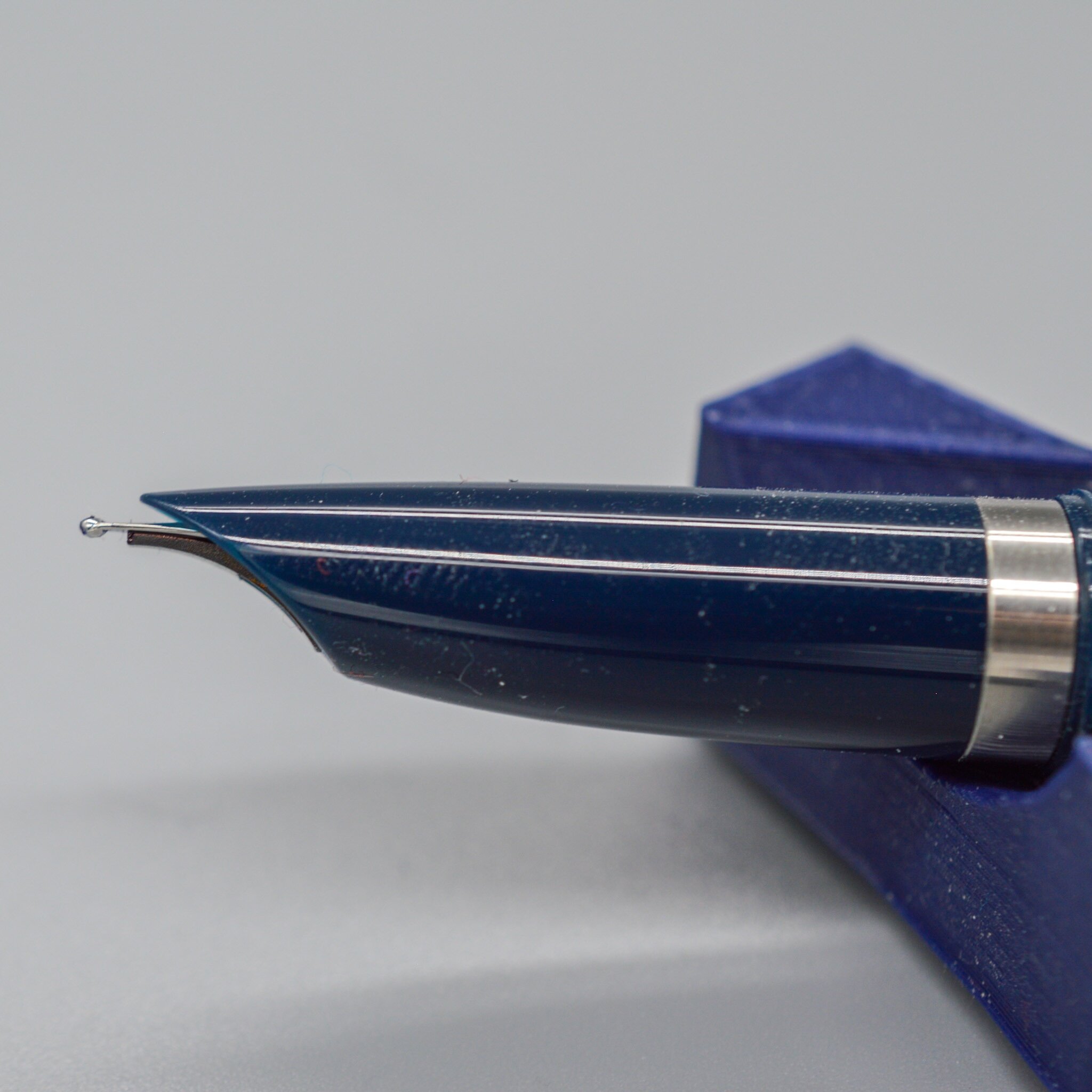 Higgins Resistent shuttle Two Weeks with the New Parker 51 — Penquisition