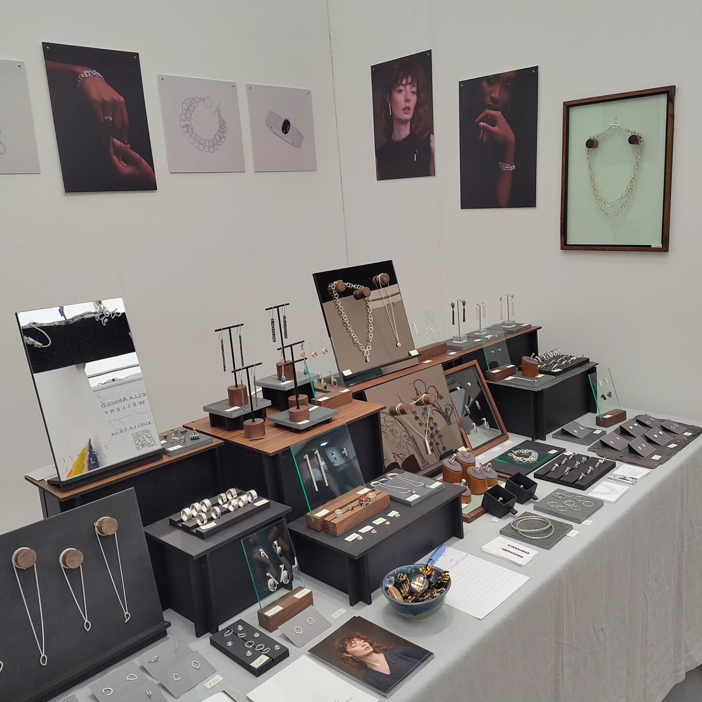 @craftfestival Bovey Tracey is open for day two!
Find me at stand A46, in brilliant company alongside a curated selection of makers from across the UK, as well as live music, food and drink, workshops and much more! A perfect day out for craft lovers