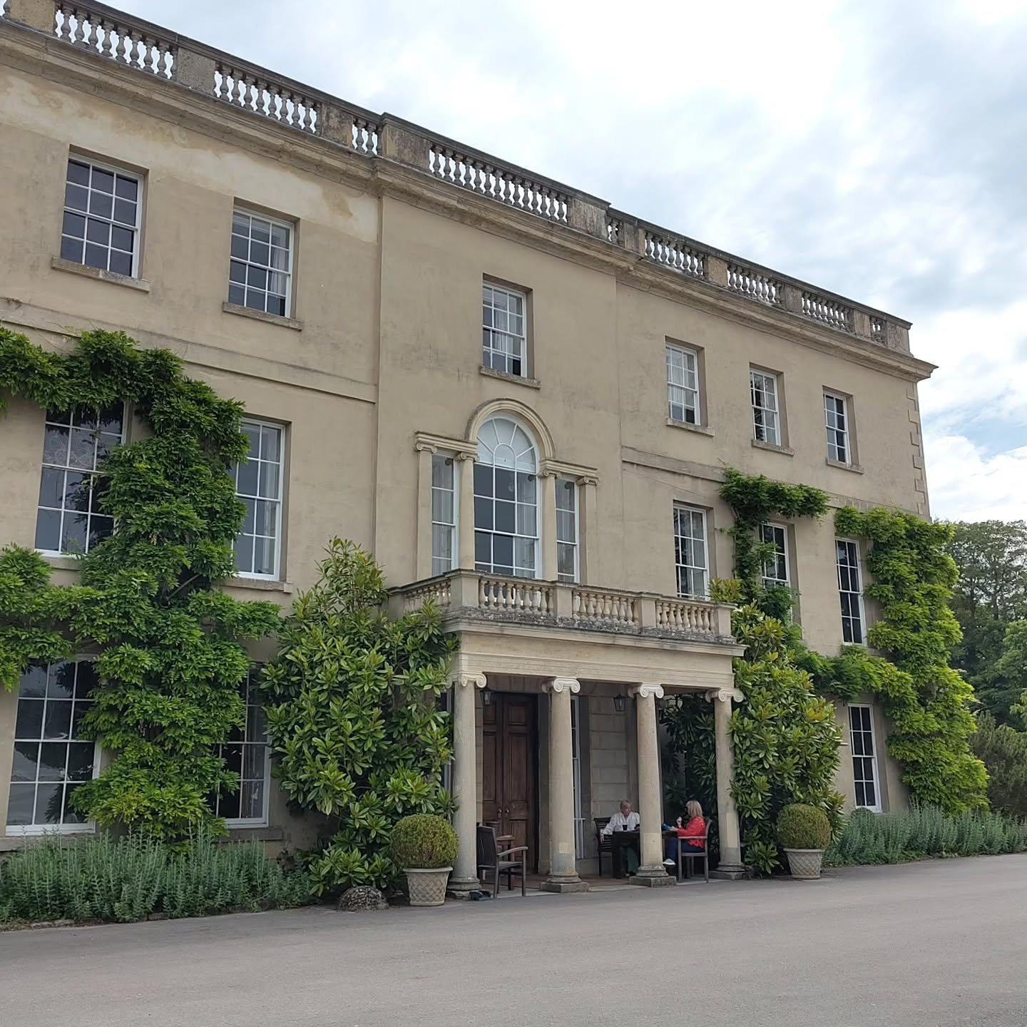 Handmade Oxford is now open!
.
Find me at Stand A22 @handmadebritain bringing together over 150 designer-makers, live demonstrations, and hands-on workshops, offering a unique opportunity to engage with craft in an inspiring setting. Enjoy artisan fo