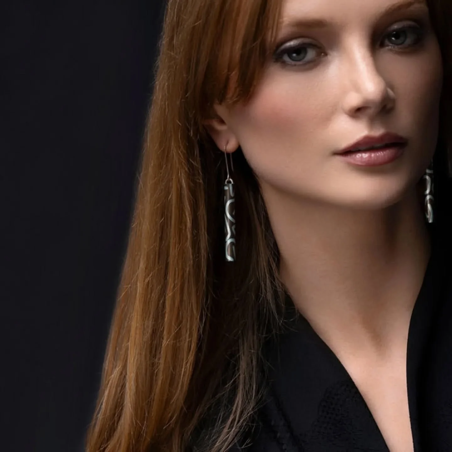 I'm completely in love with these new model images taken by&nbsp;@staceybentleyphoto at the end of the Summer (admittedly it took me a wee while to narrow down my favourites!)
.
Featuring my mixed-metal work in the Na Mara collection, partnered with 