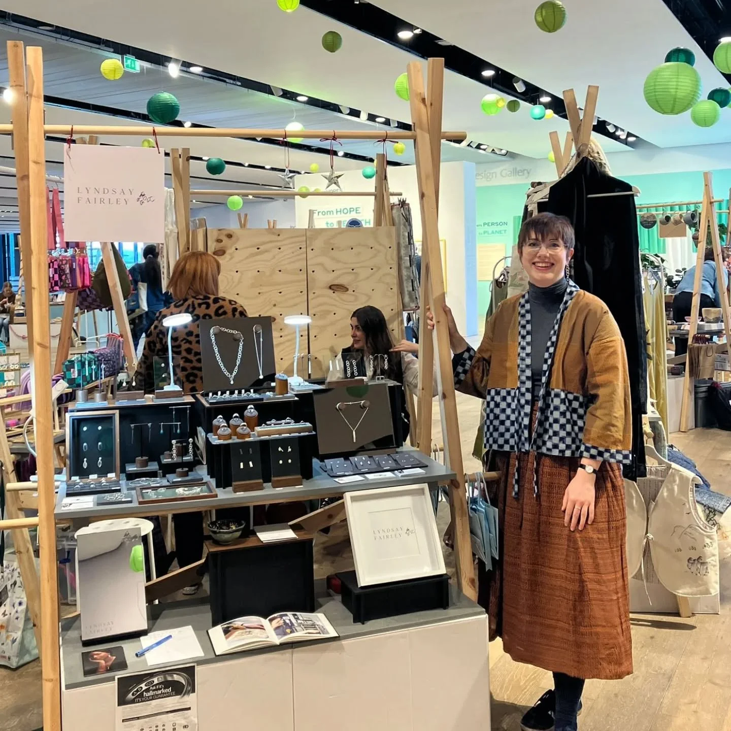 Come and join for another beaut day @vadundee @teagreenevents 
I have a few new pieces on offer, as well as form favourites to find that perfect gift for a loved one (or yourself!)
It's a fab place to come for Christmas shopping - I've been doing som