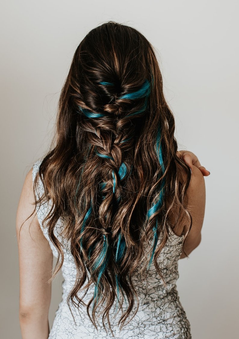 After Shot Showing the Back of a Model's Hair Wearing our Instant Color Clips