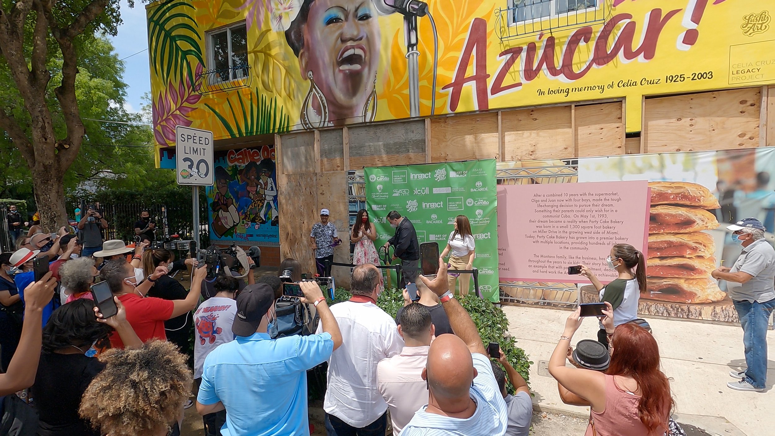 ribboncutting5.jpg