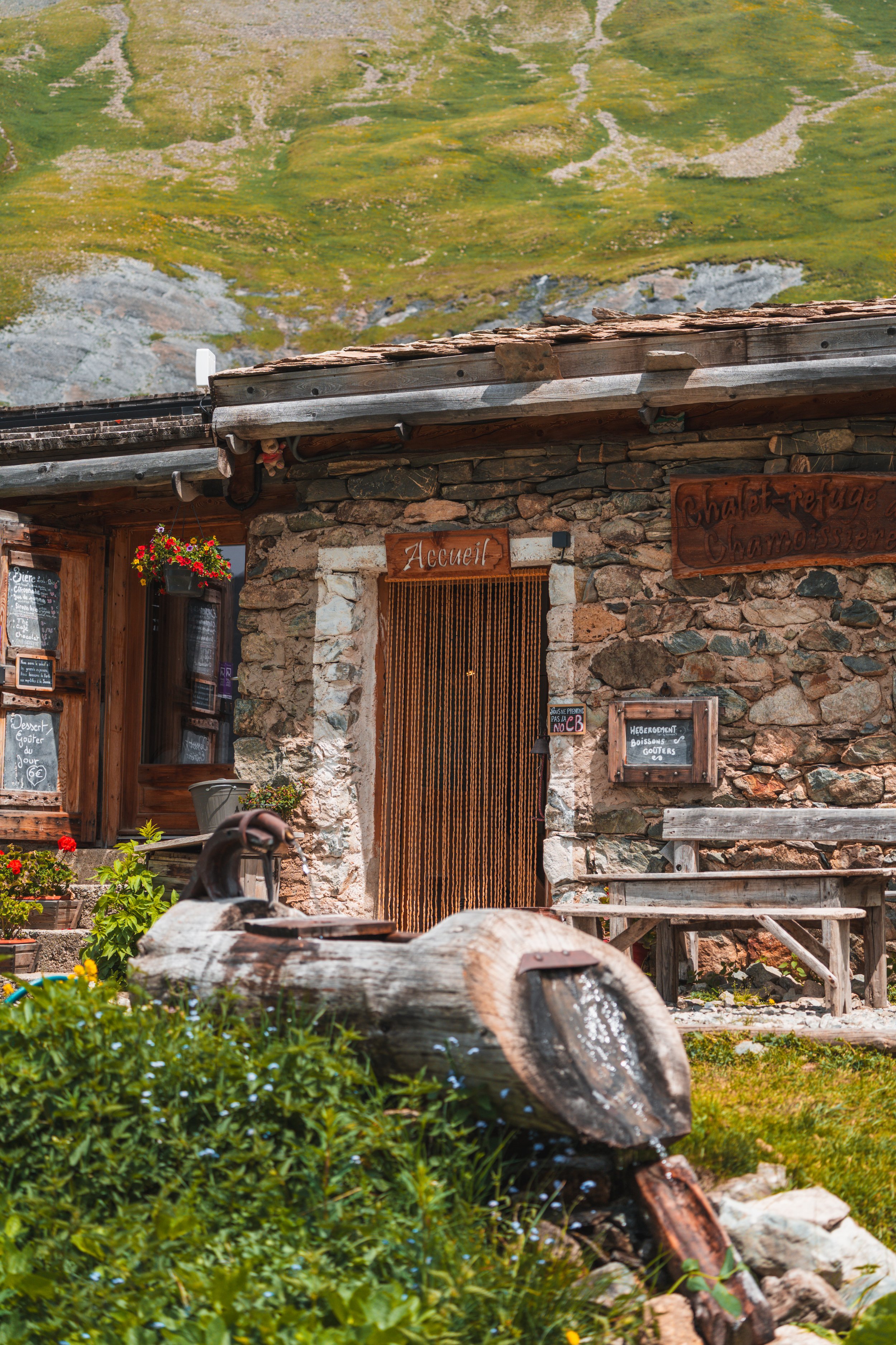 Refuge de Chamoissière ©Gontran Isnard - ADDET 05-22.jpg
